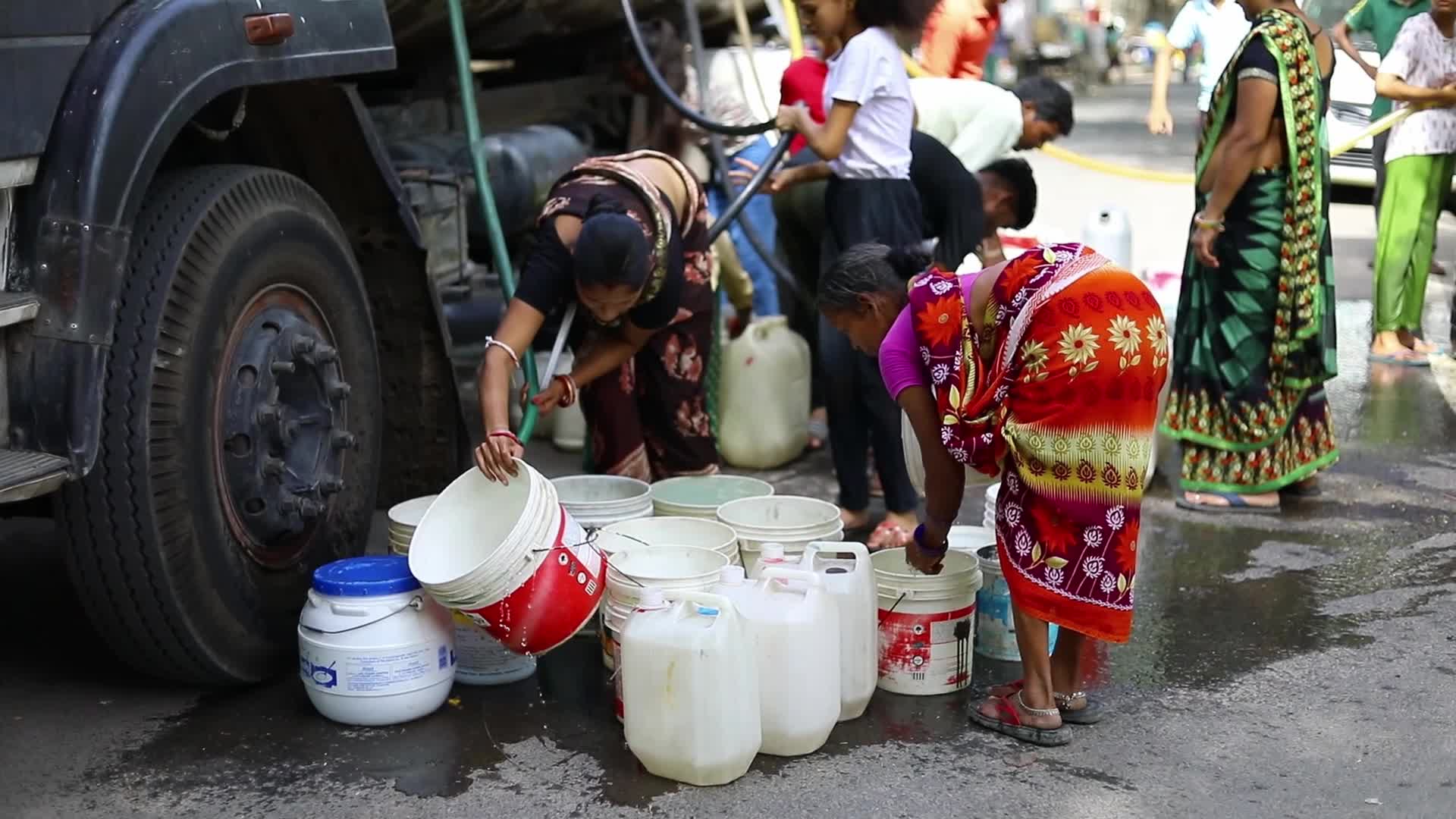 Water Crisis In Kolkata, India