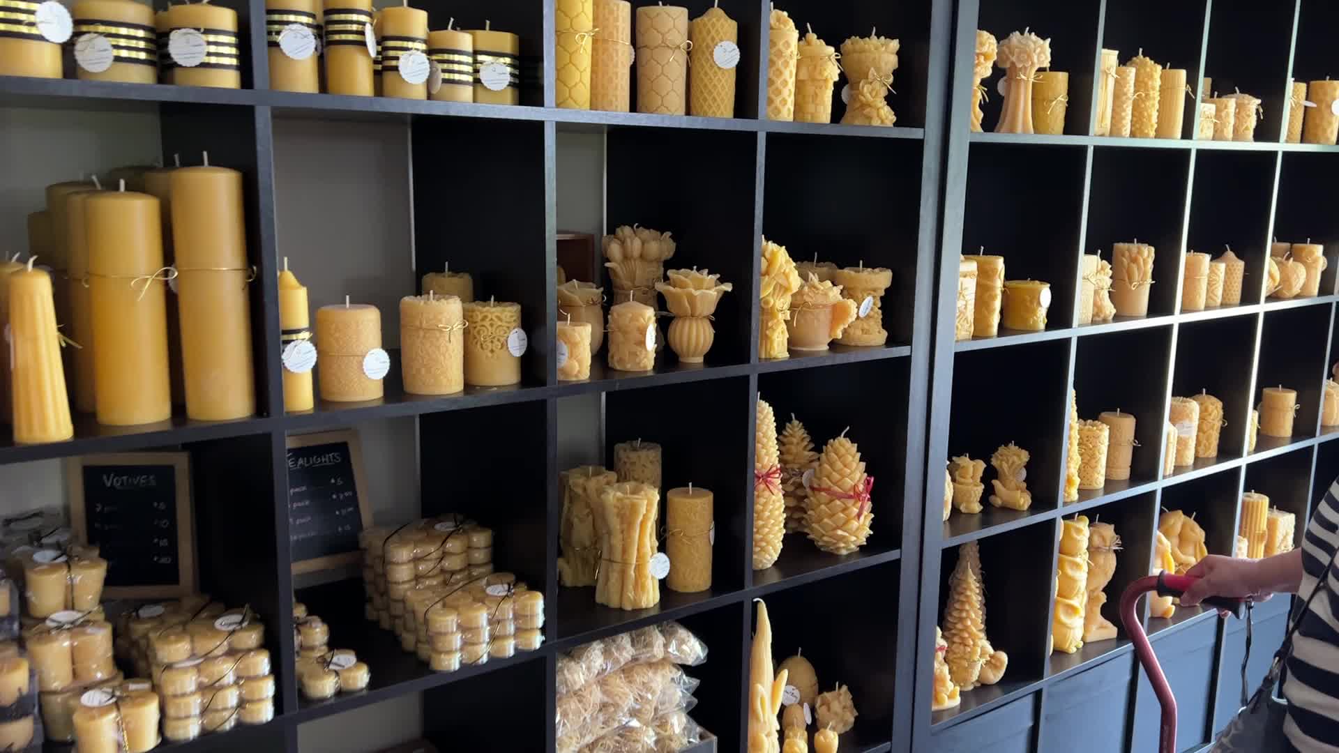Beeswax candle production