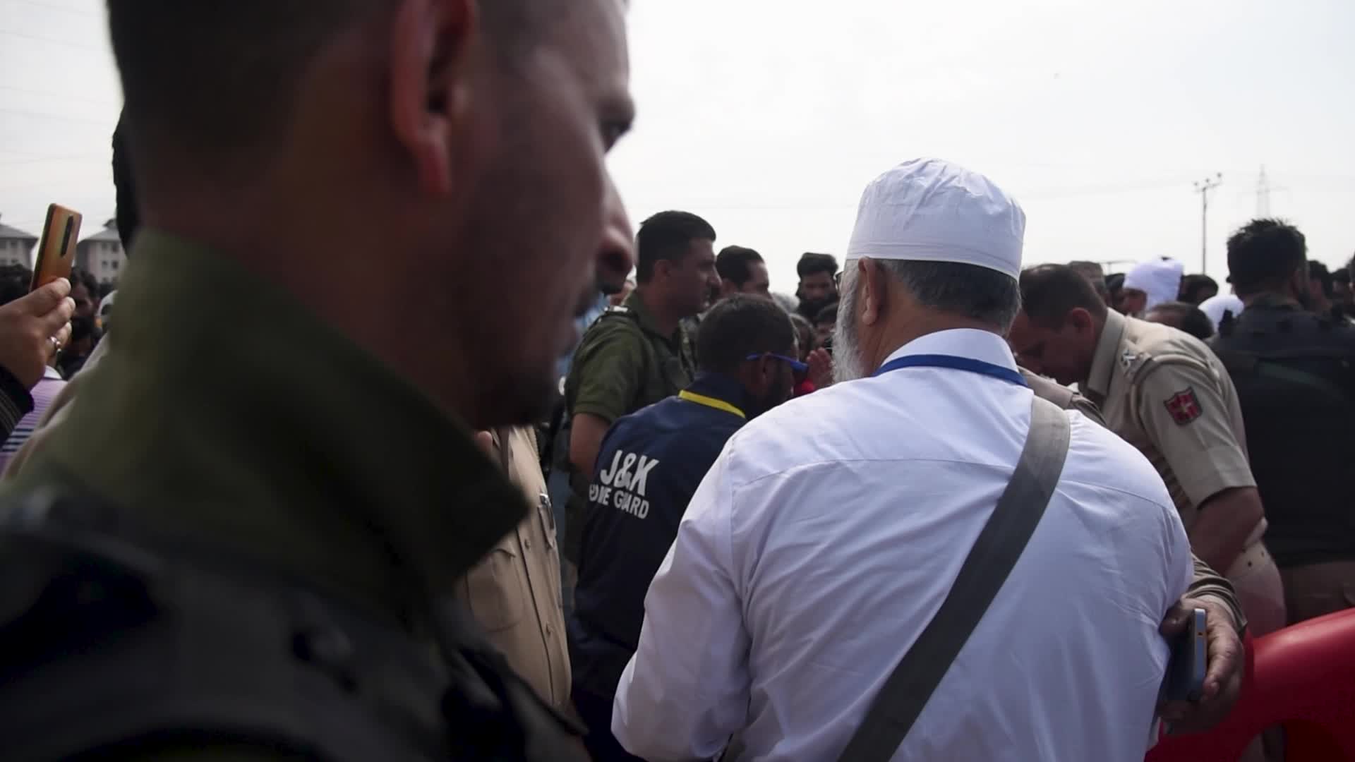 First batch of Hajj Pilgrims left for Saudi Arabia in Srinagar