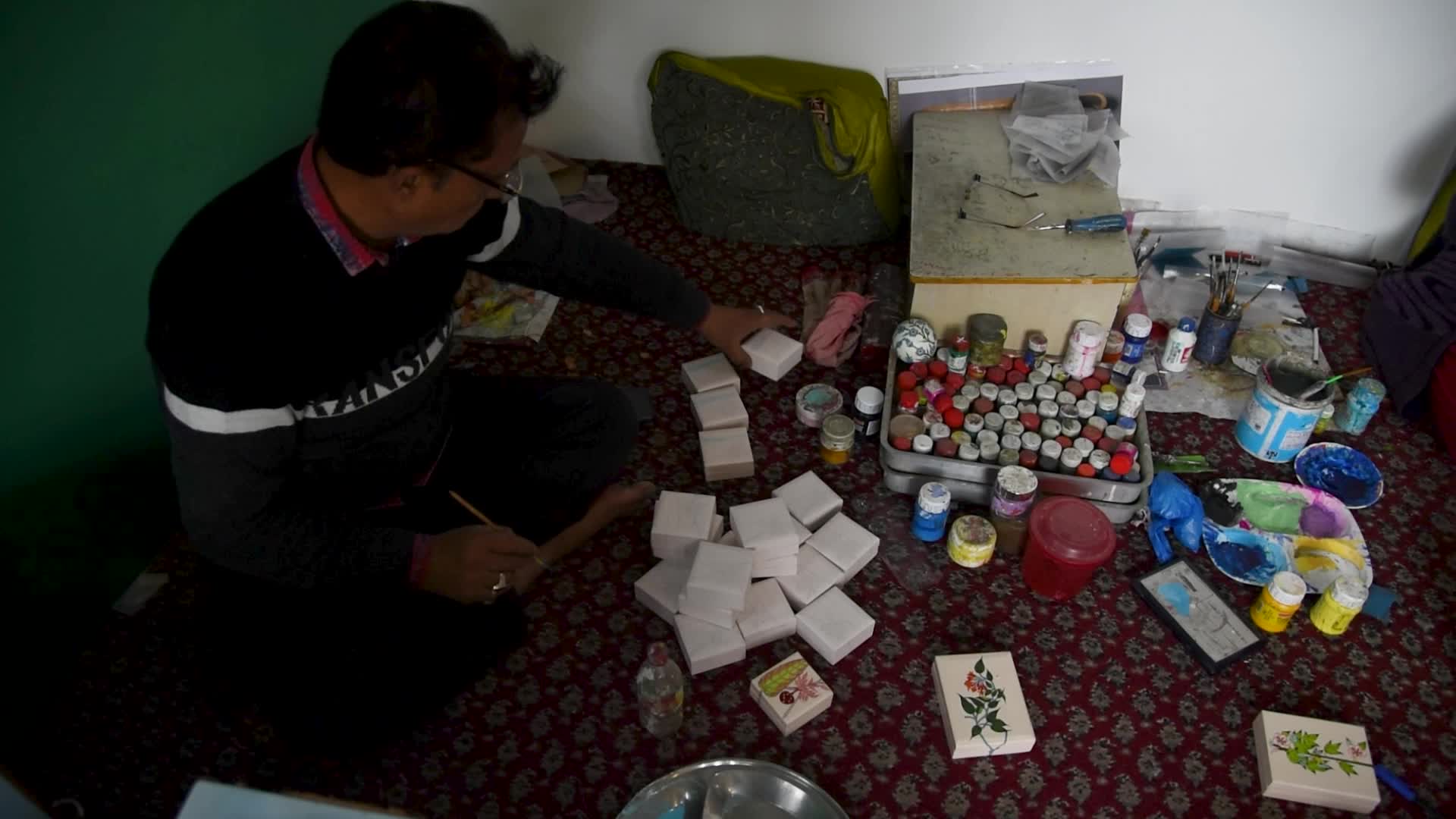 Paper Mache Art in Srinagar, India 