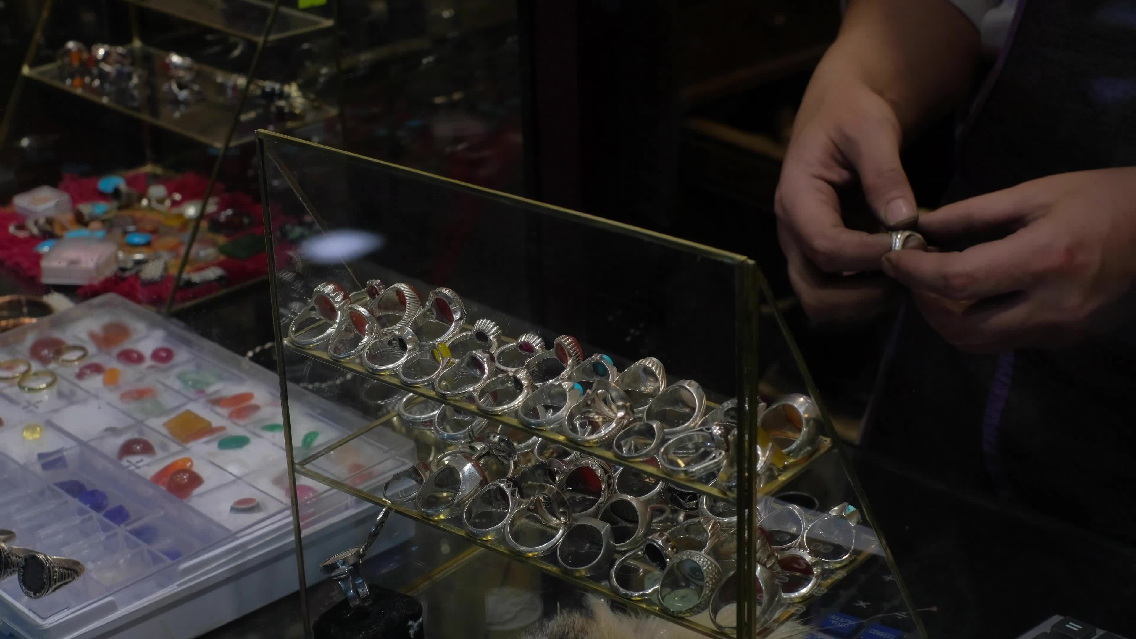 Iran-Daily life in Tehran’s Grand Bazaar