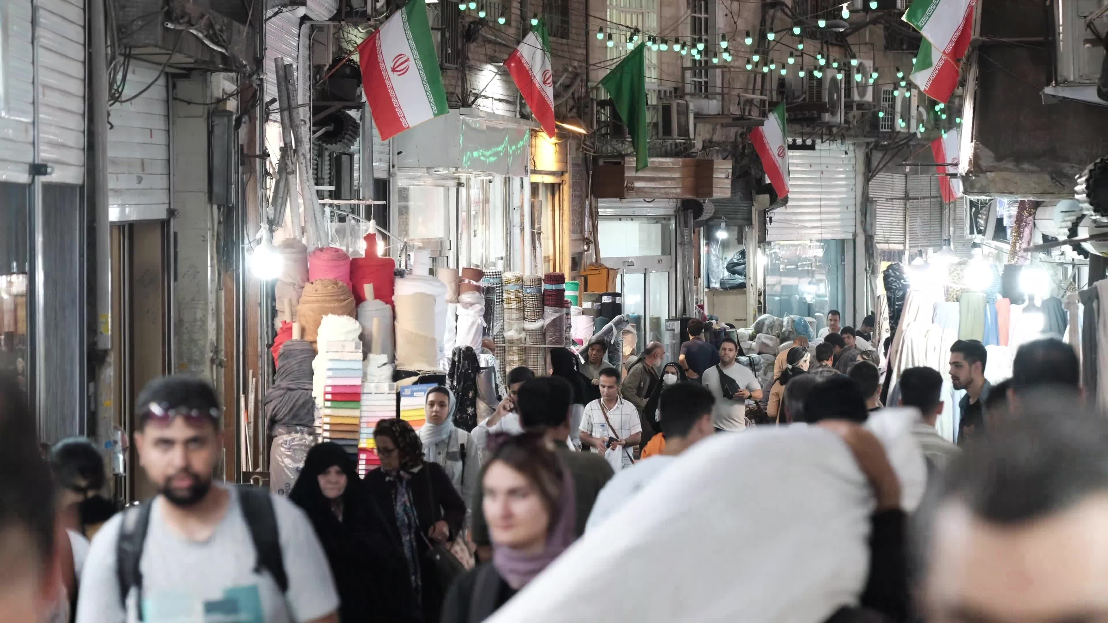 Iran-Daily life in Tehran’s Grand Bazaar
