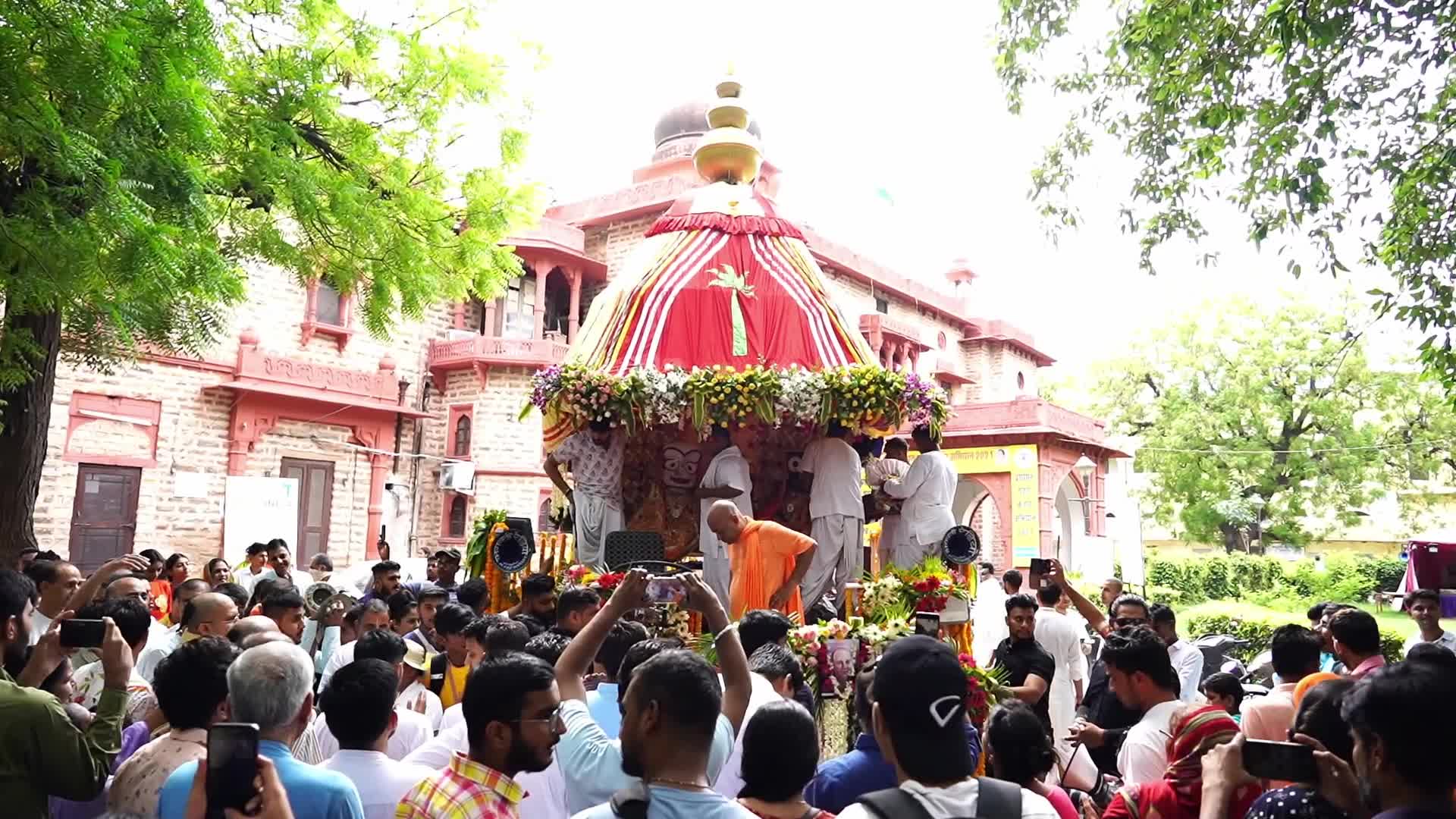 Hindu Chariot Festival  In Ajmer