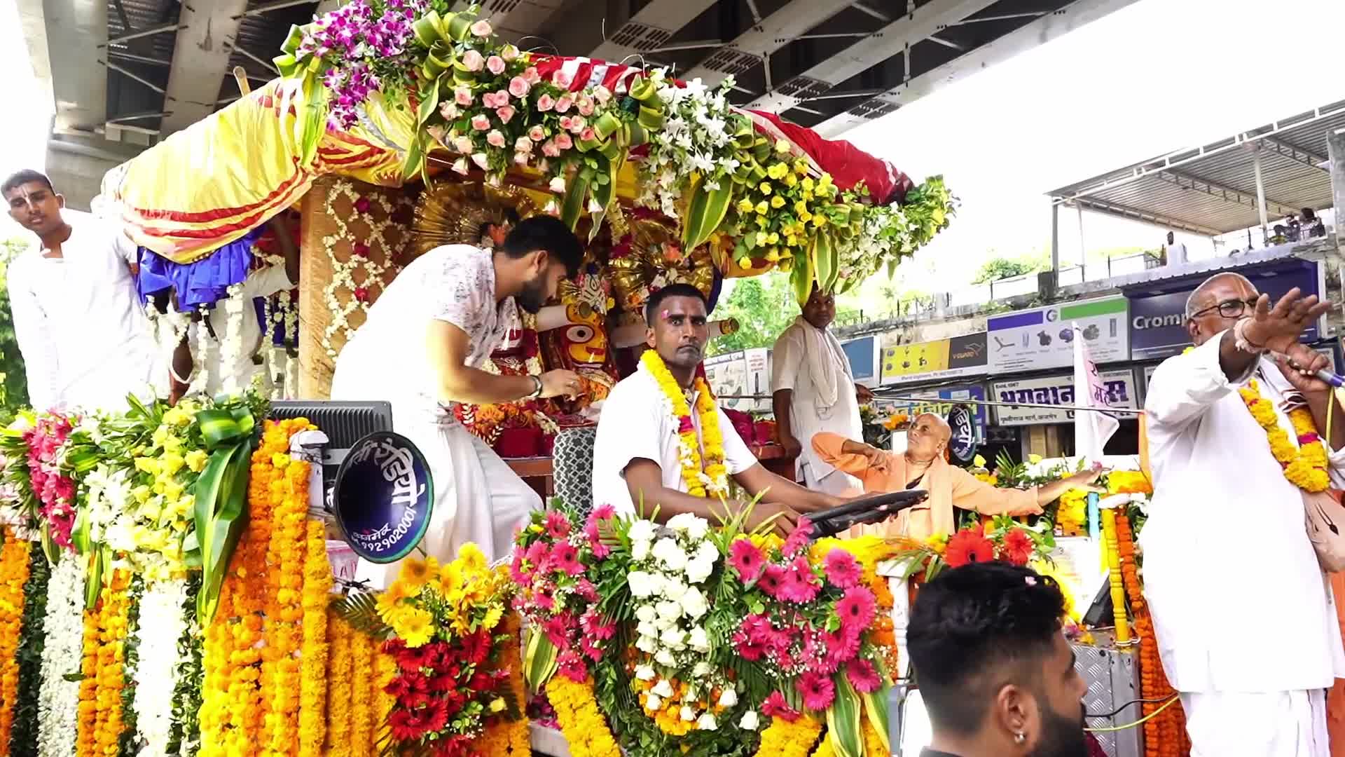 Hindu Chariot Festival  In Ajmer