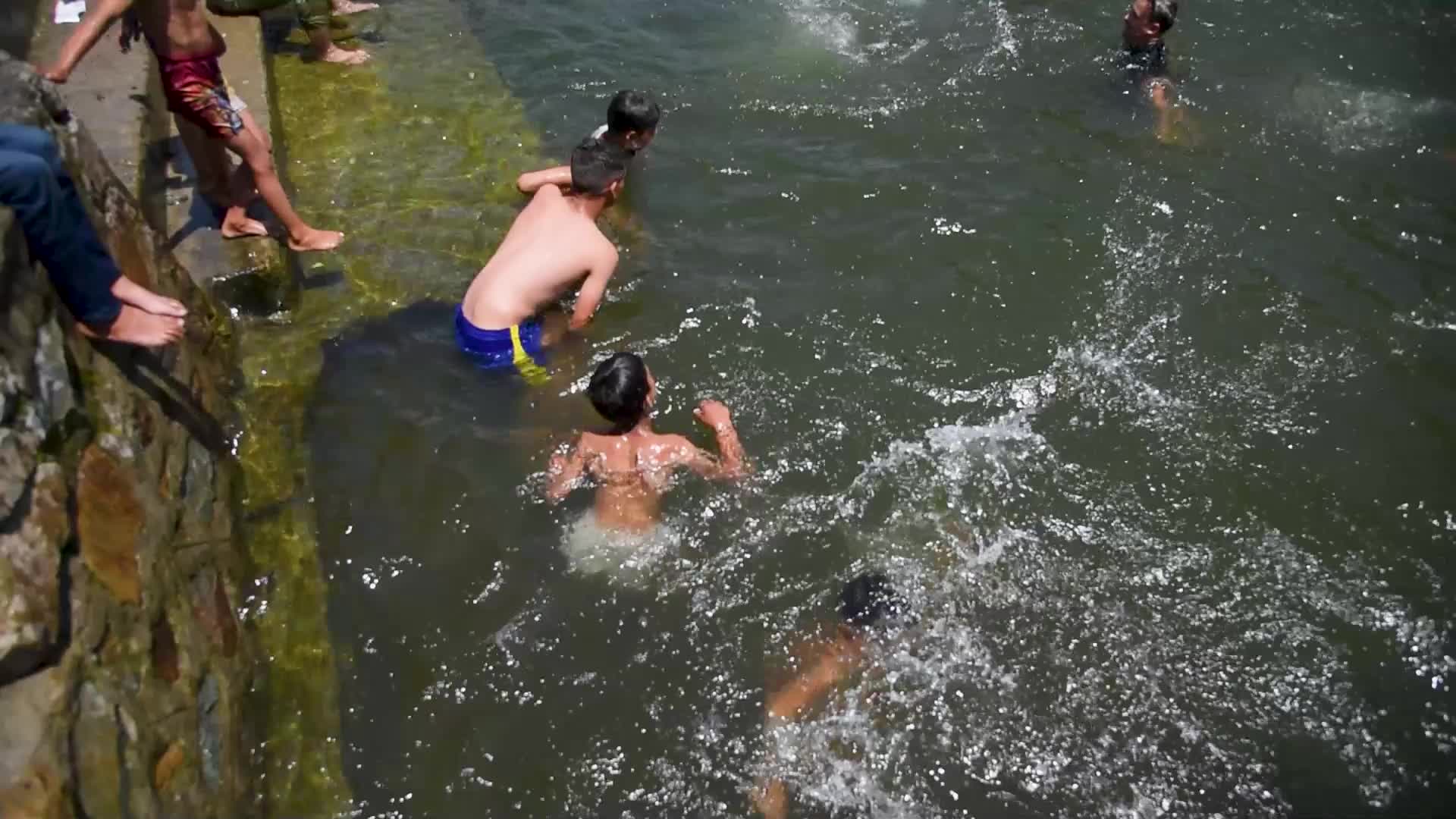 Heatwave intensified in Kashmir, India