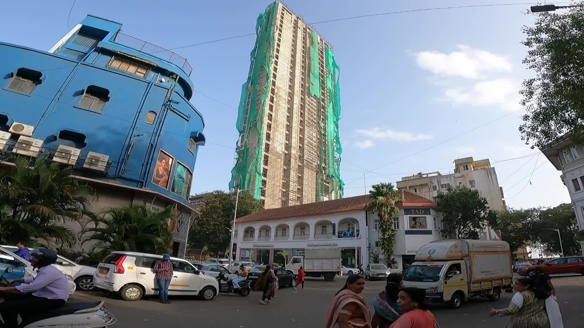 Daily Life In Mumbai