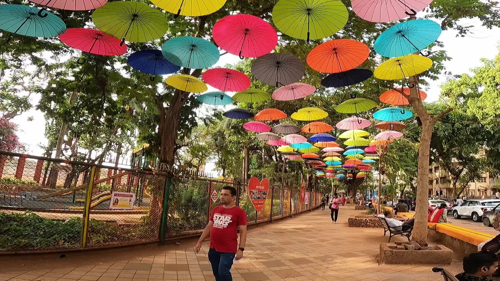 Daily Life In Mumbai