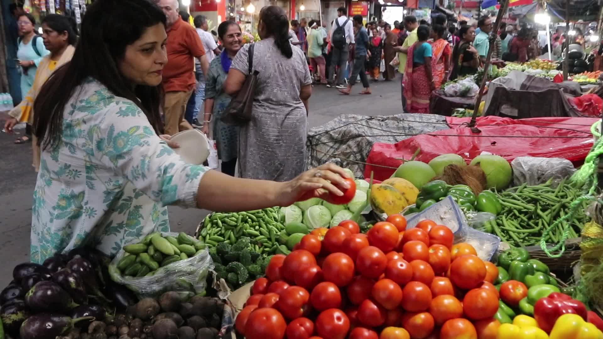Vegetable prices soar in India