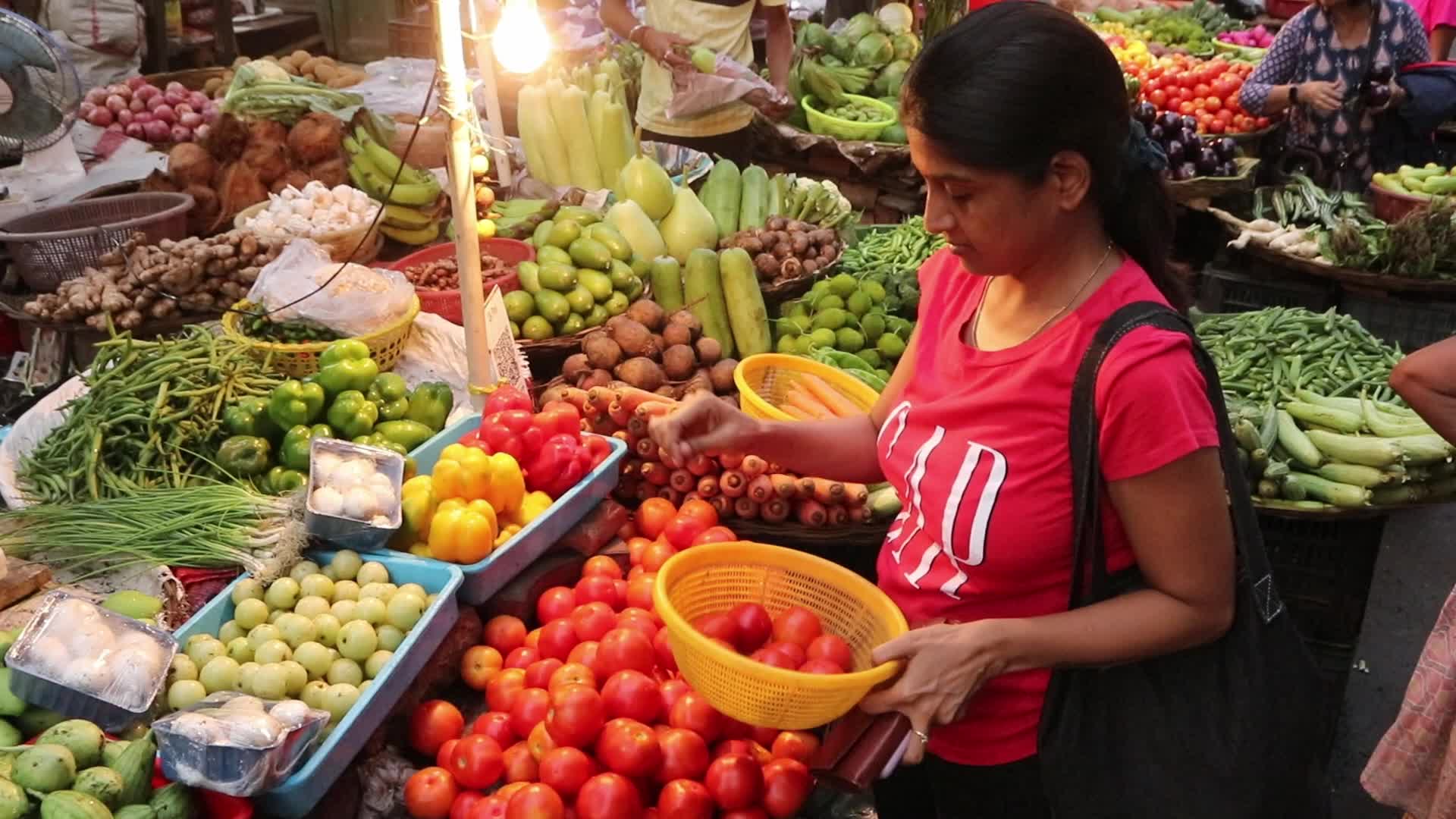 Vegetable prices soar in India