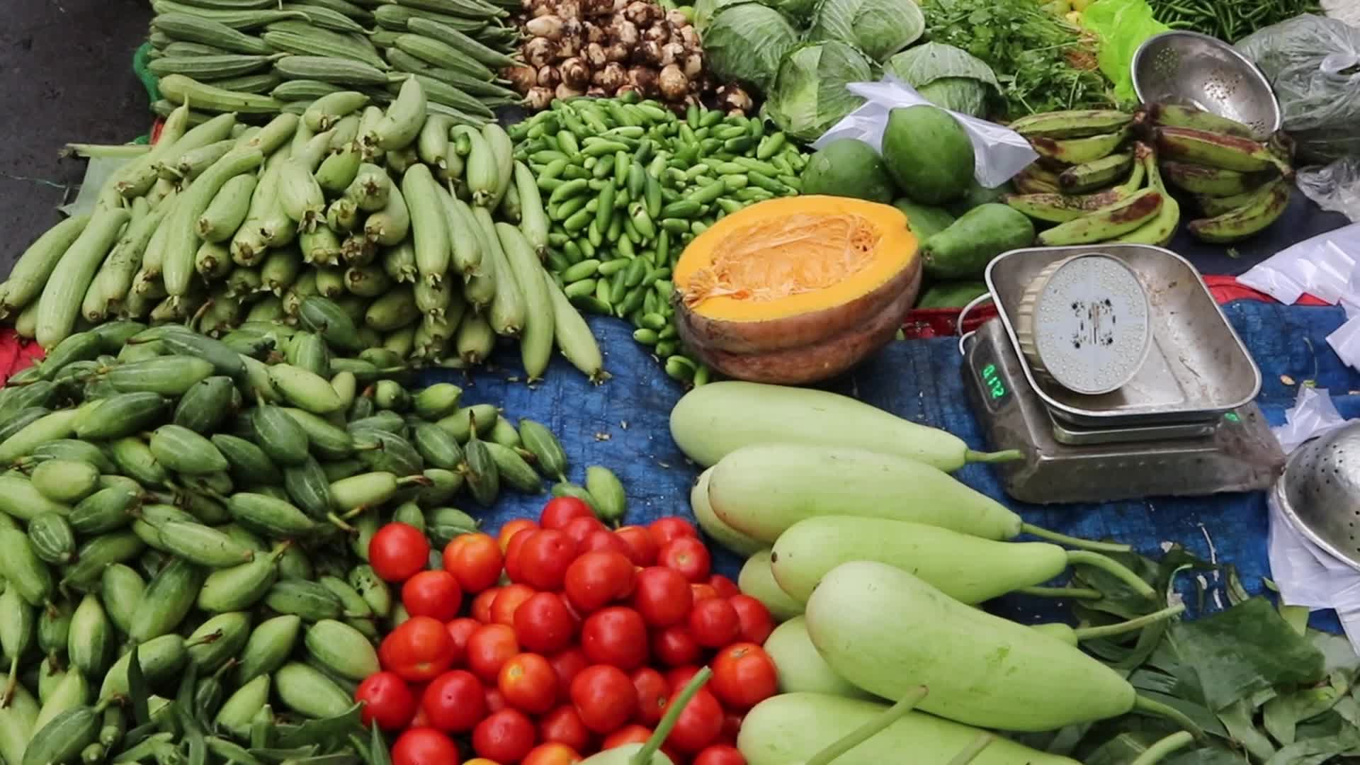 Vegetable prices soar in India