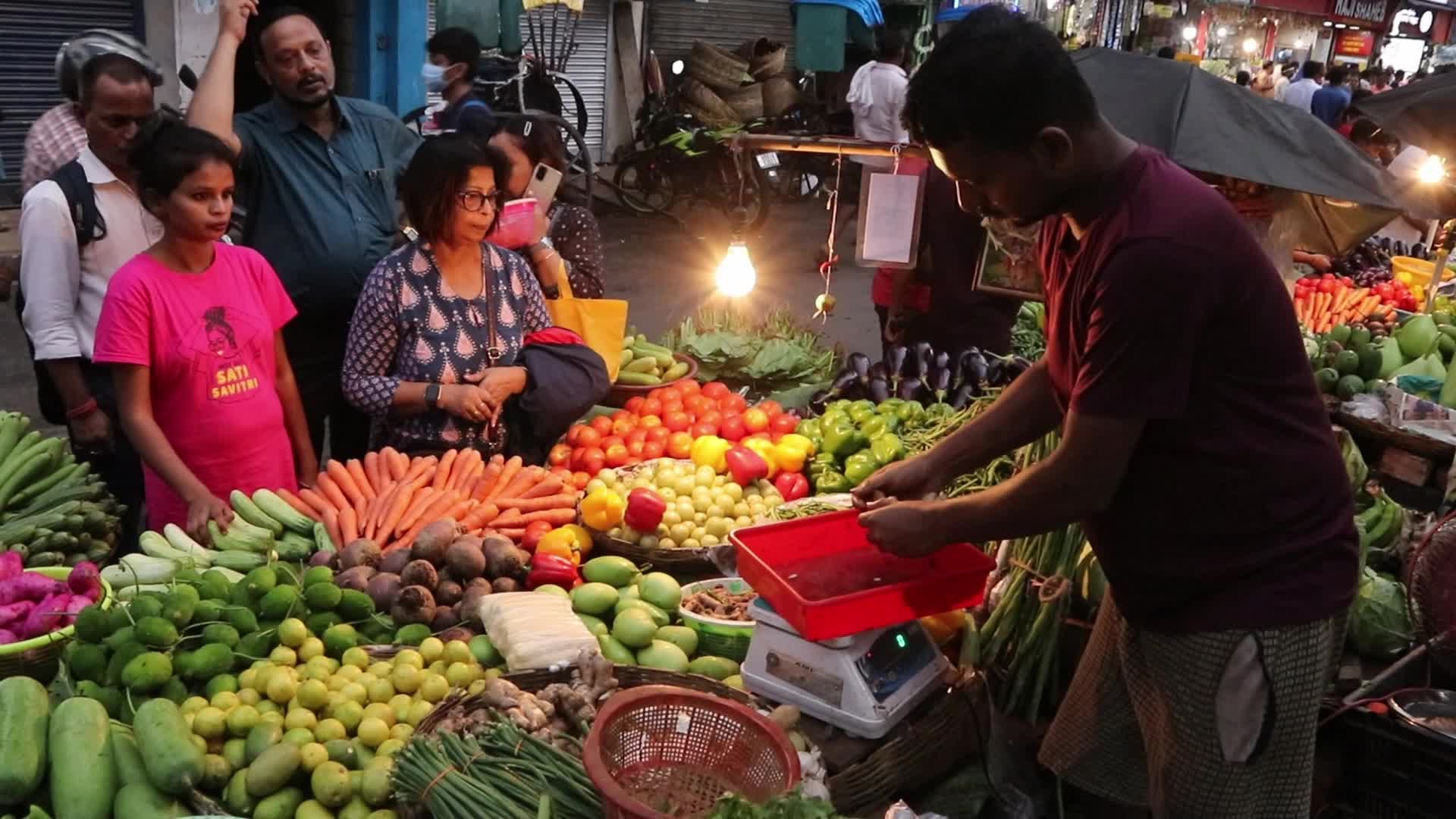 Vegetable prices soar in India