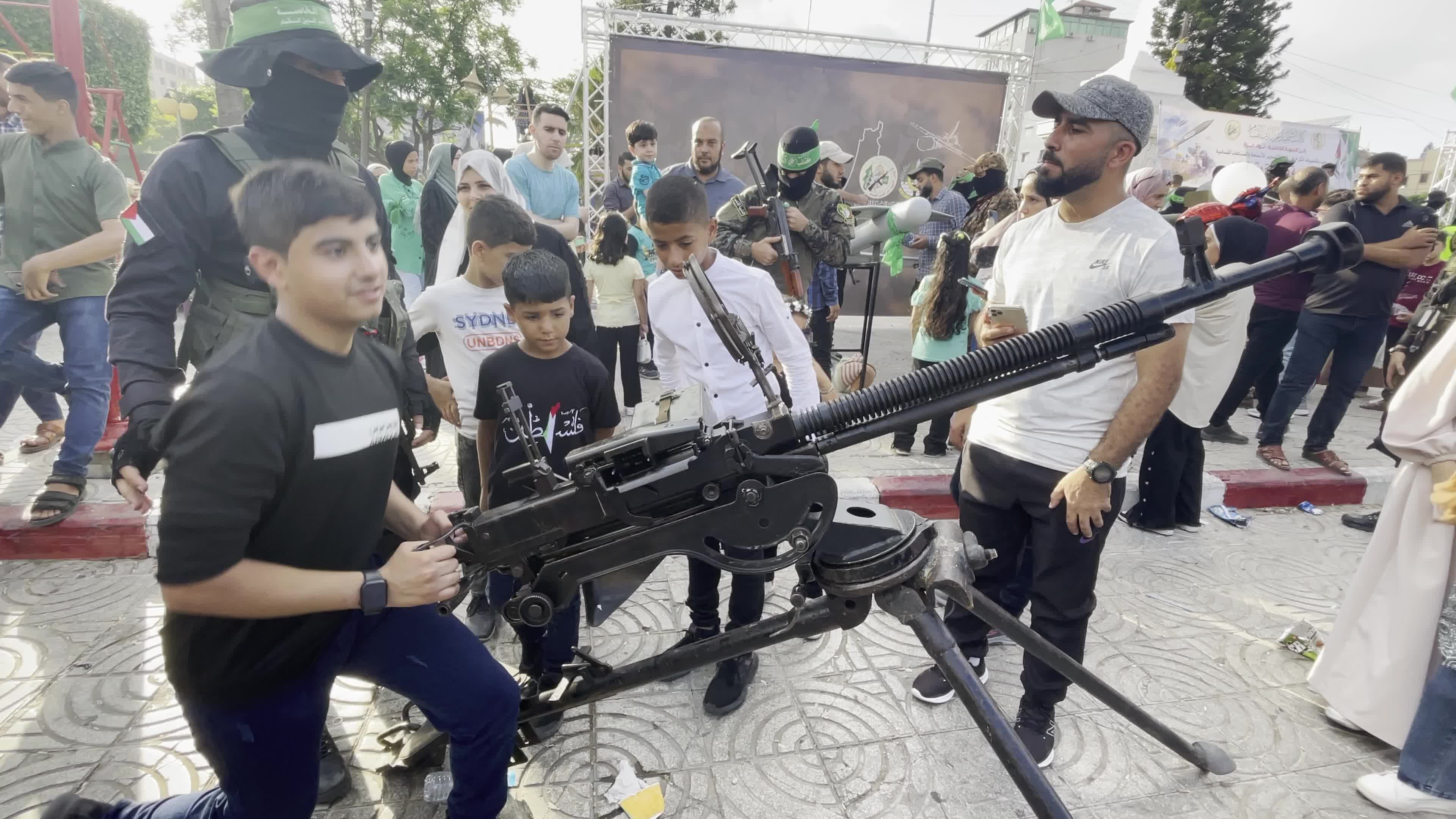 Al-Qassam Brigades' Weapons Exhibition Marks Eid al-Adha in Gaza