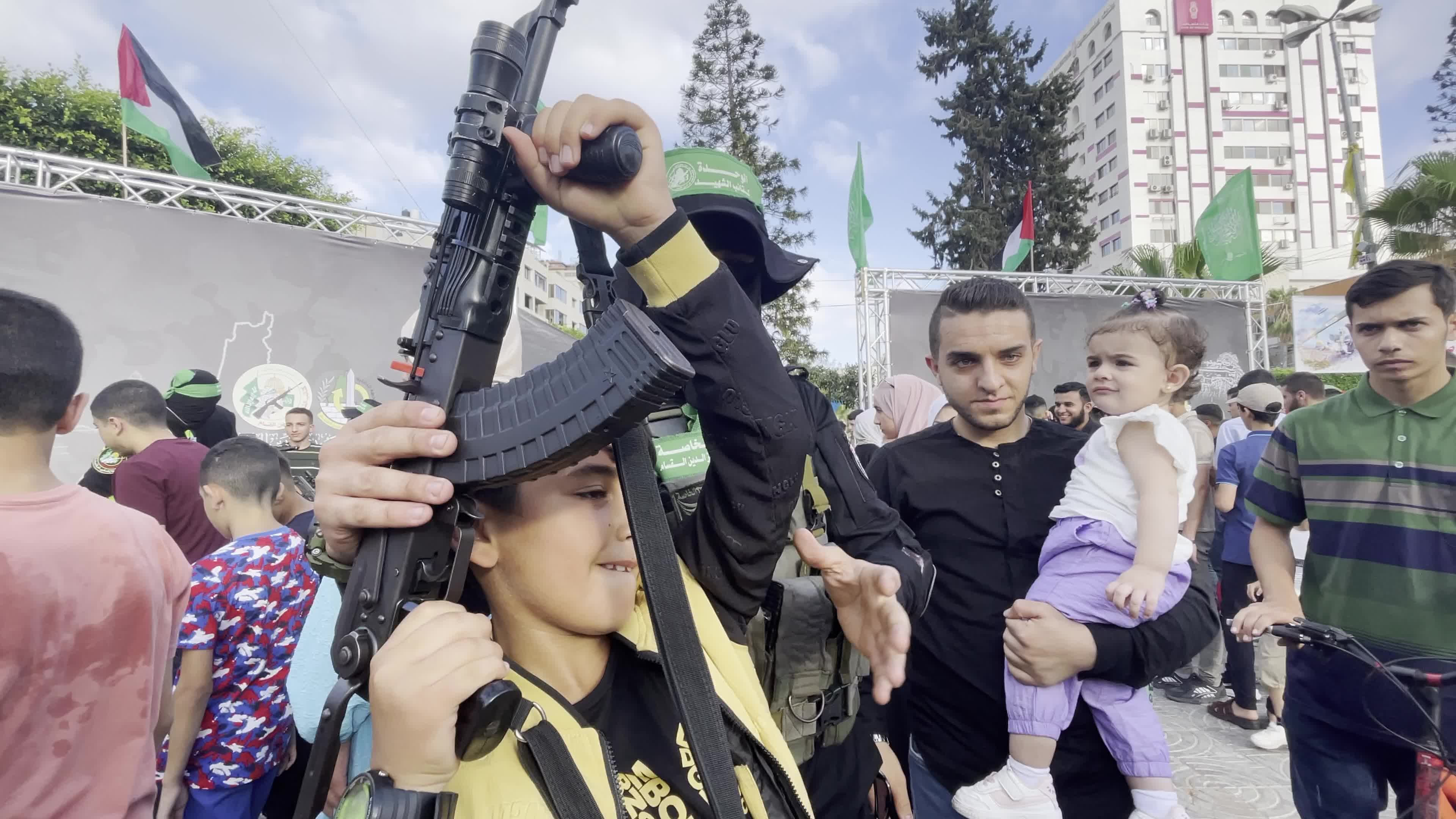 Al-Qassam Brigades' Weapons Exhibition Marks Eid al-Adha in Gaza