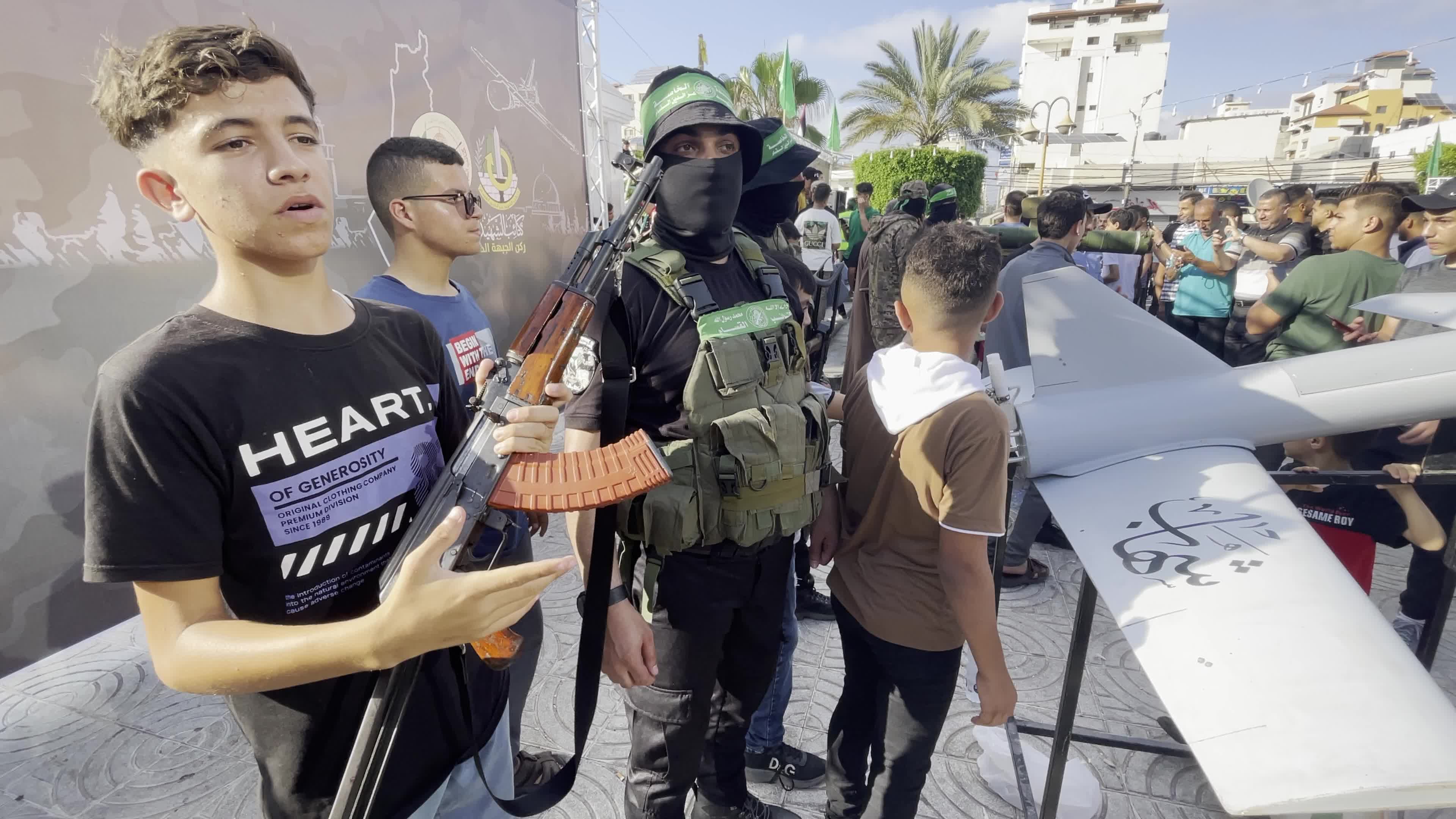 Al-Qassam Brigades' Weapons Exhibition Marks Eid al-Adha in Gaza