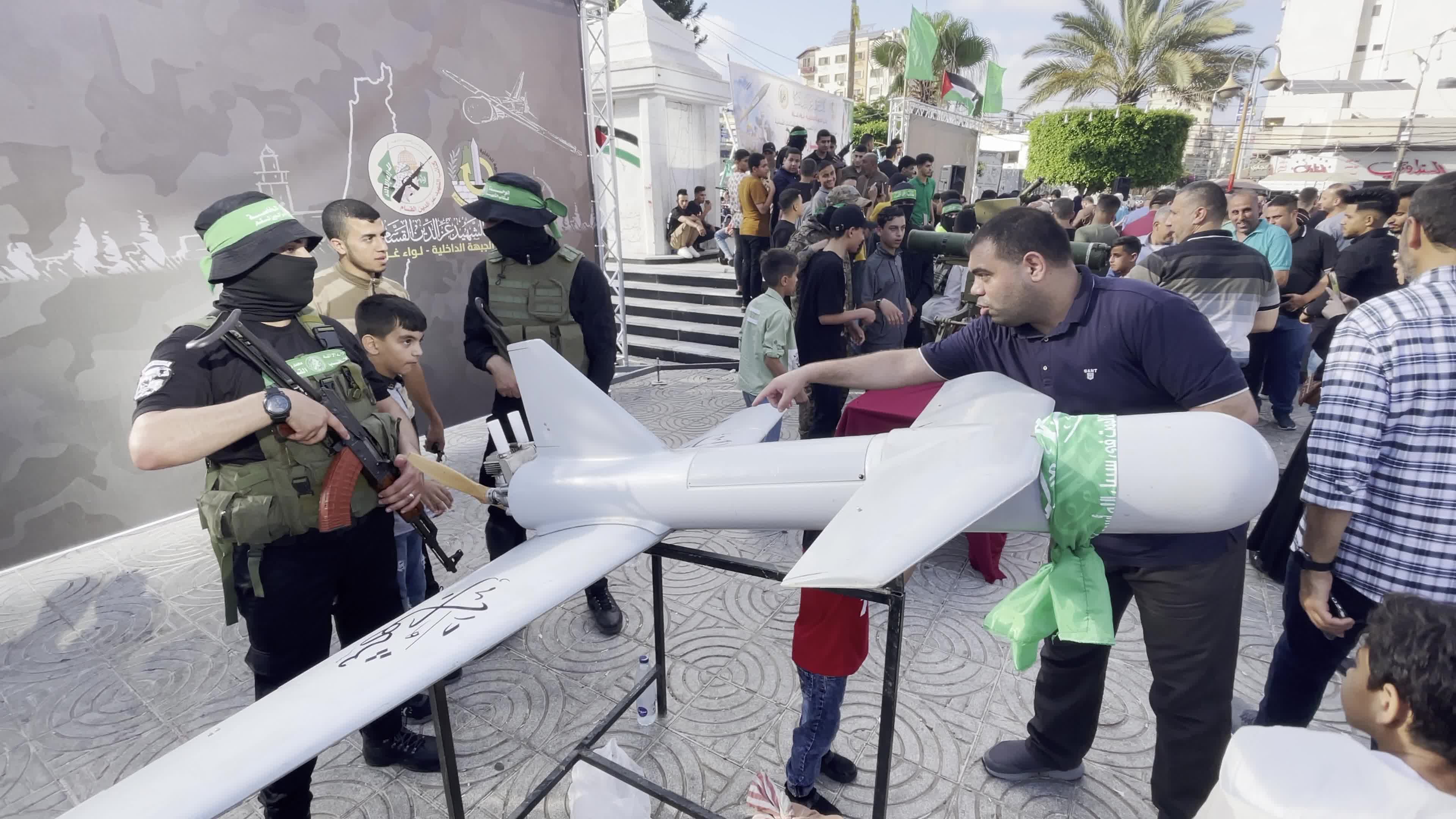 Al-Qassam Brigades' Weapons Exhibition Marks Eid al-Adha in Gaza