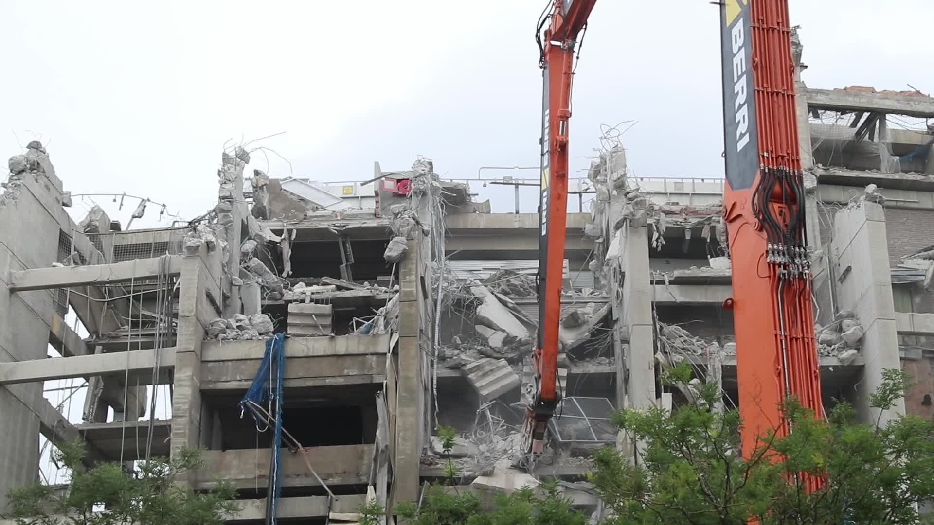 The demolition of the third stand of the Spotify Camp Nou continues