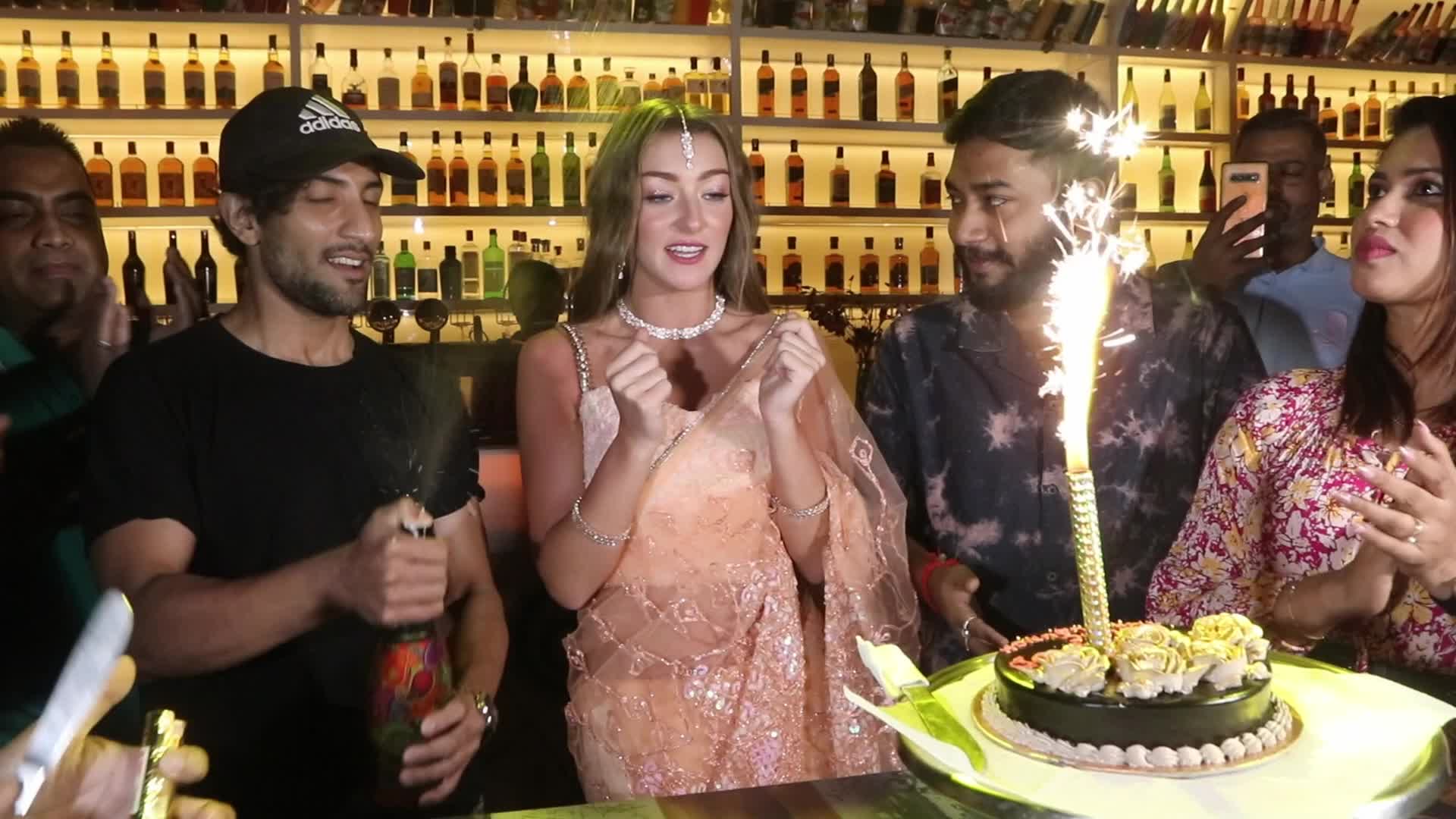 Alexandra Taylor In Kolkata