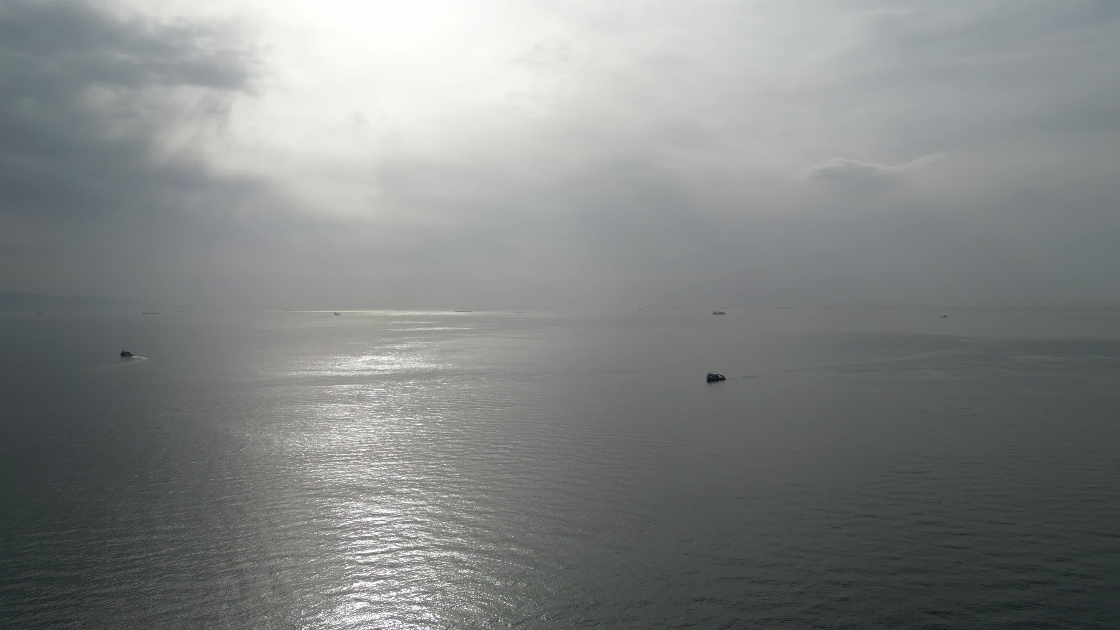 Drone videos of boats in the Bosphorus