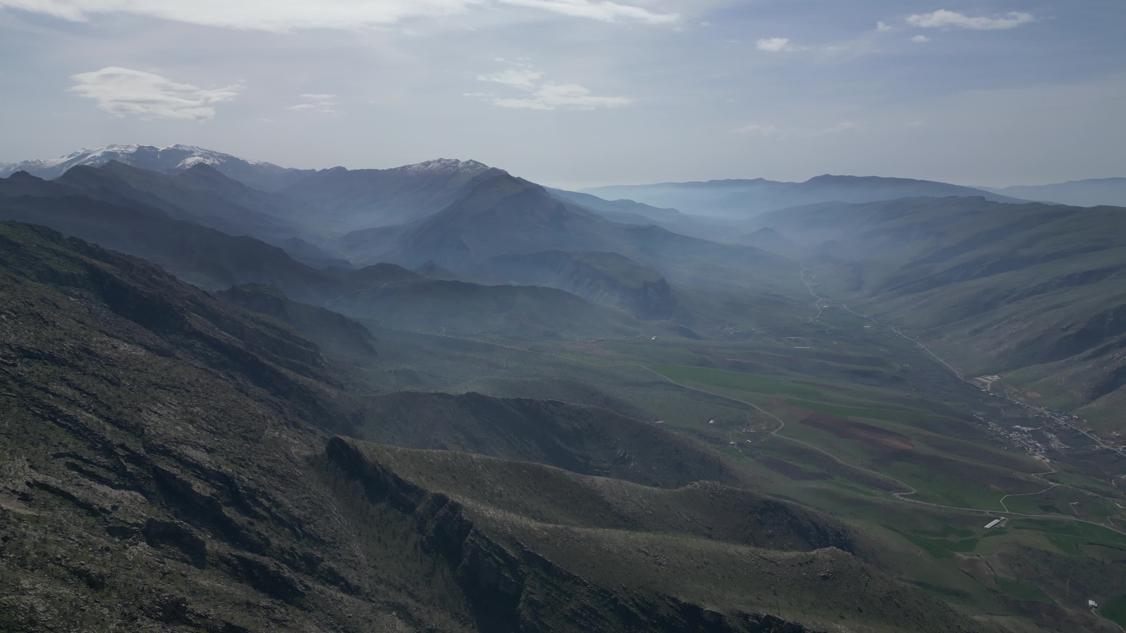 Drone videos of the landscapes of Iraqi Kurdistan.