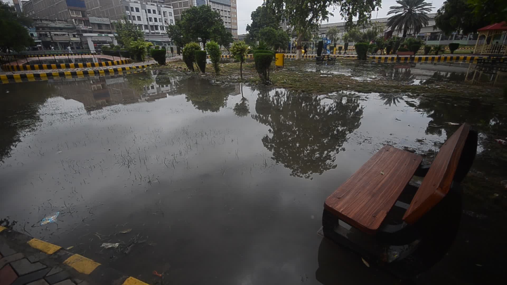 Rainstorms hit Pakistani city of Peshawar
