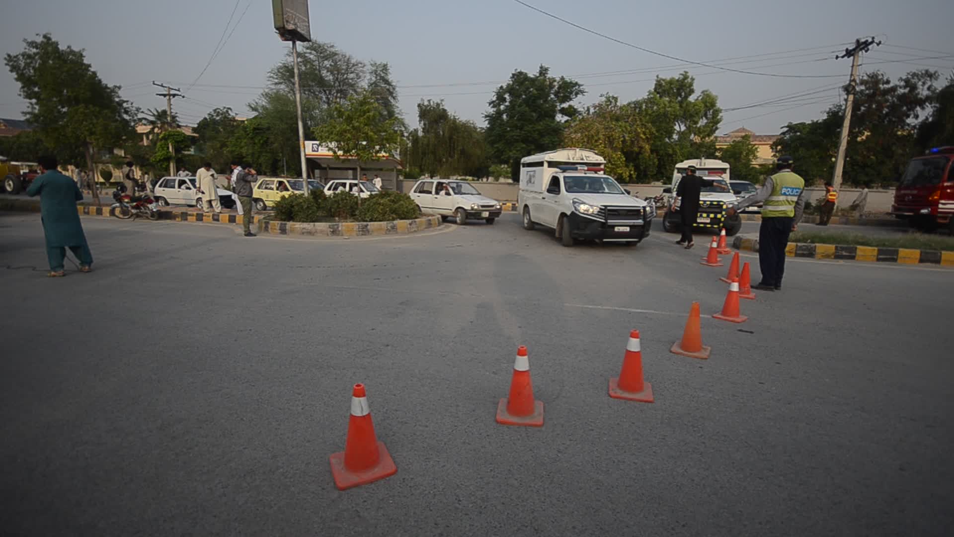 Blast targets paramilitary FC convoy in Peshawar
