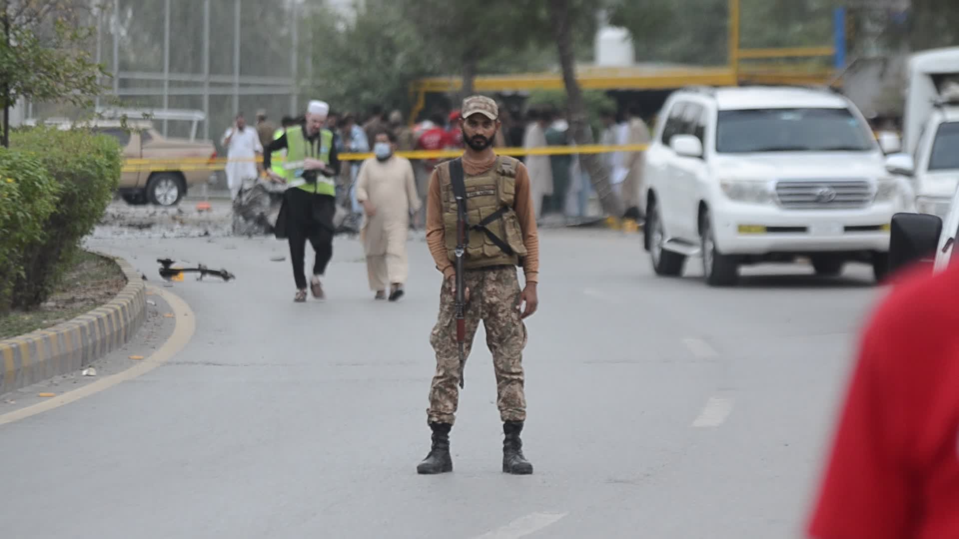 Blast targets paramilitary FC convoy in Peshawar
