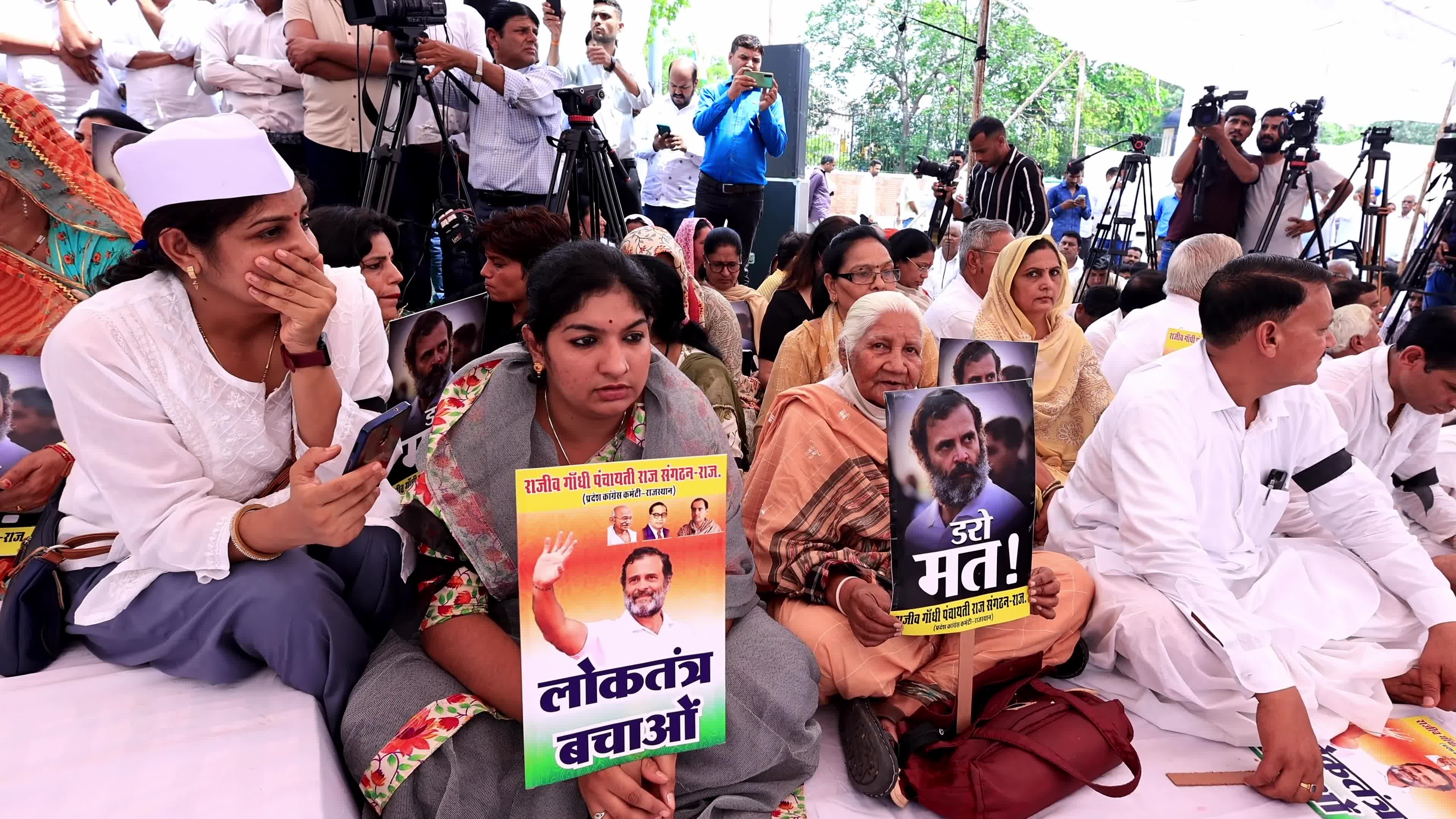 Congress 'Maun Satyagraha' in Rajasthan