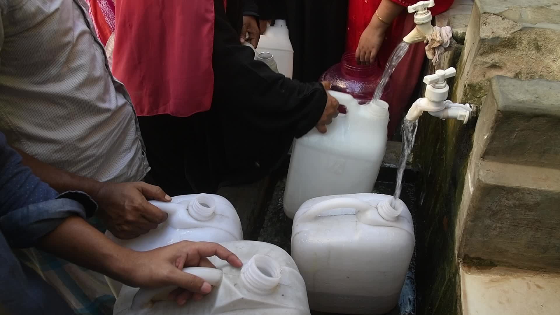 Water crisis in Dhaka