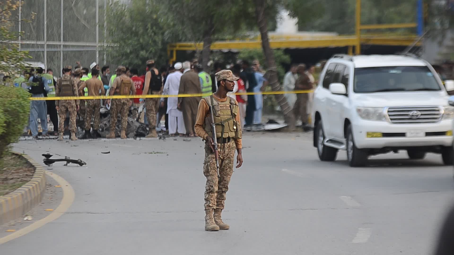 Blast targets paramilitary FC convoy in Peshawar
