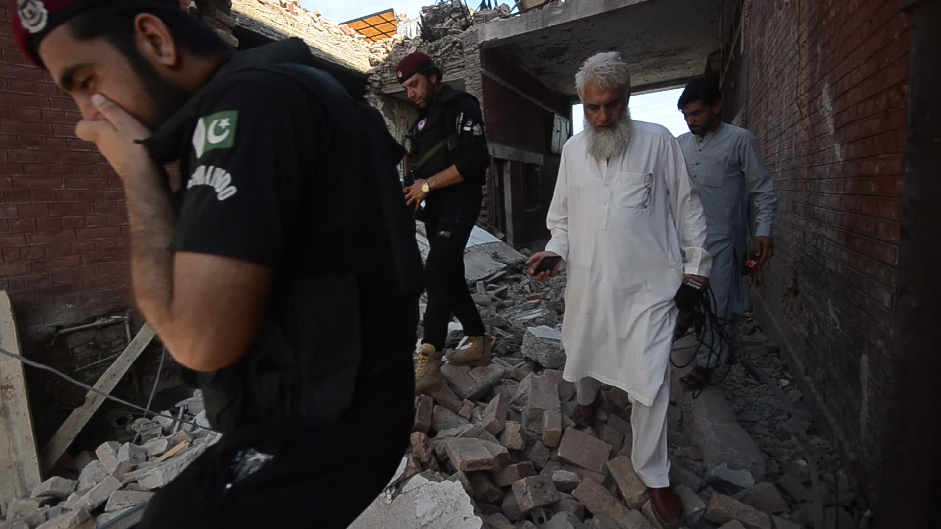 Three policemen among 4 martyred in blast in Khyber's Bara Bazaar
