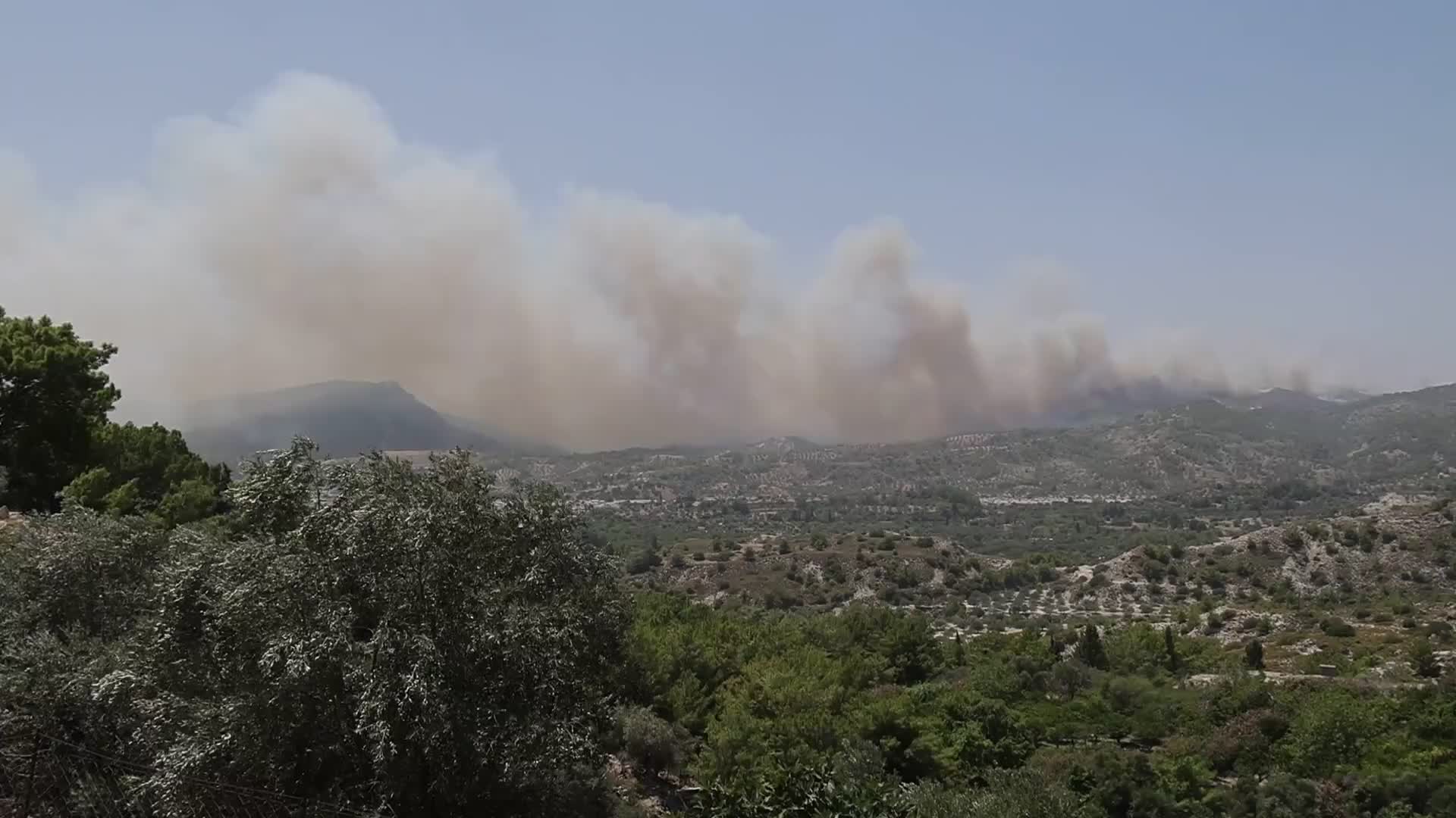 Rhodes Wildfire Forces Thousands Of Evacuations