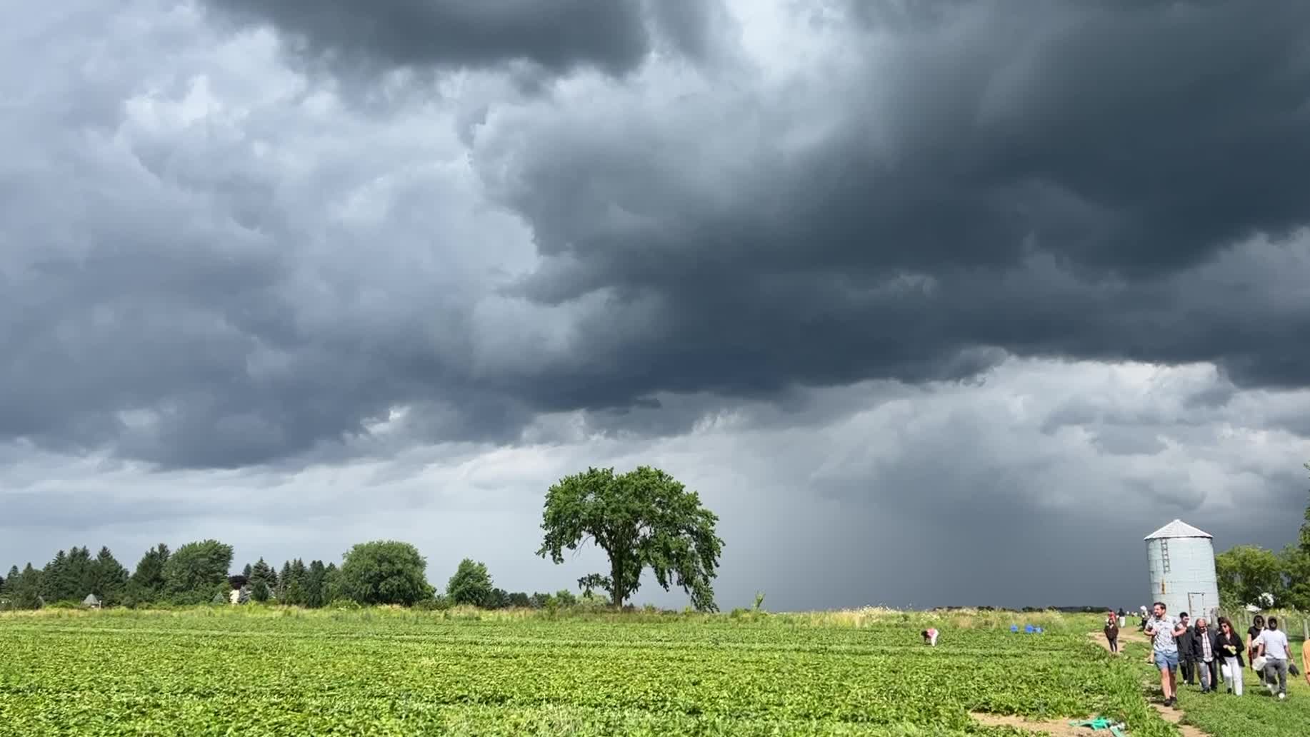 Dark clouds loom before a large thunderstorm