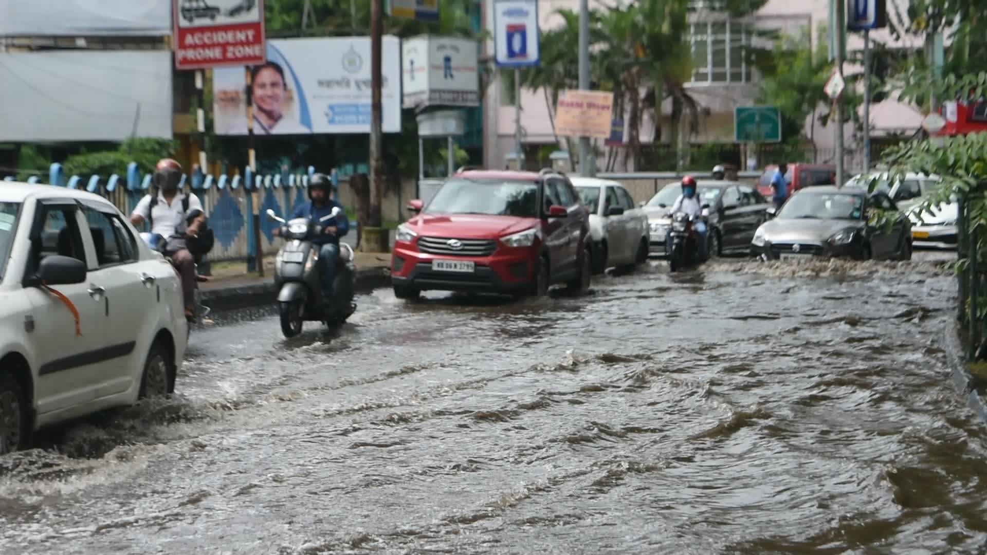 Heavy rain causes flooding in Kolkata.