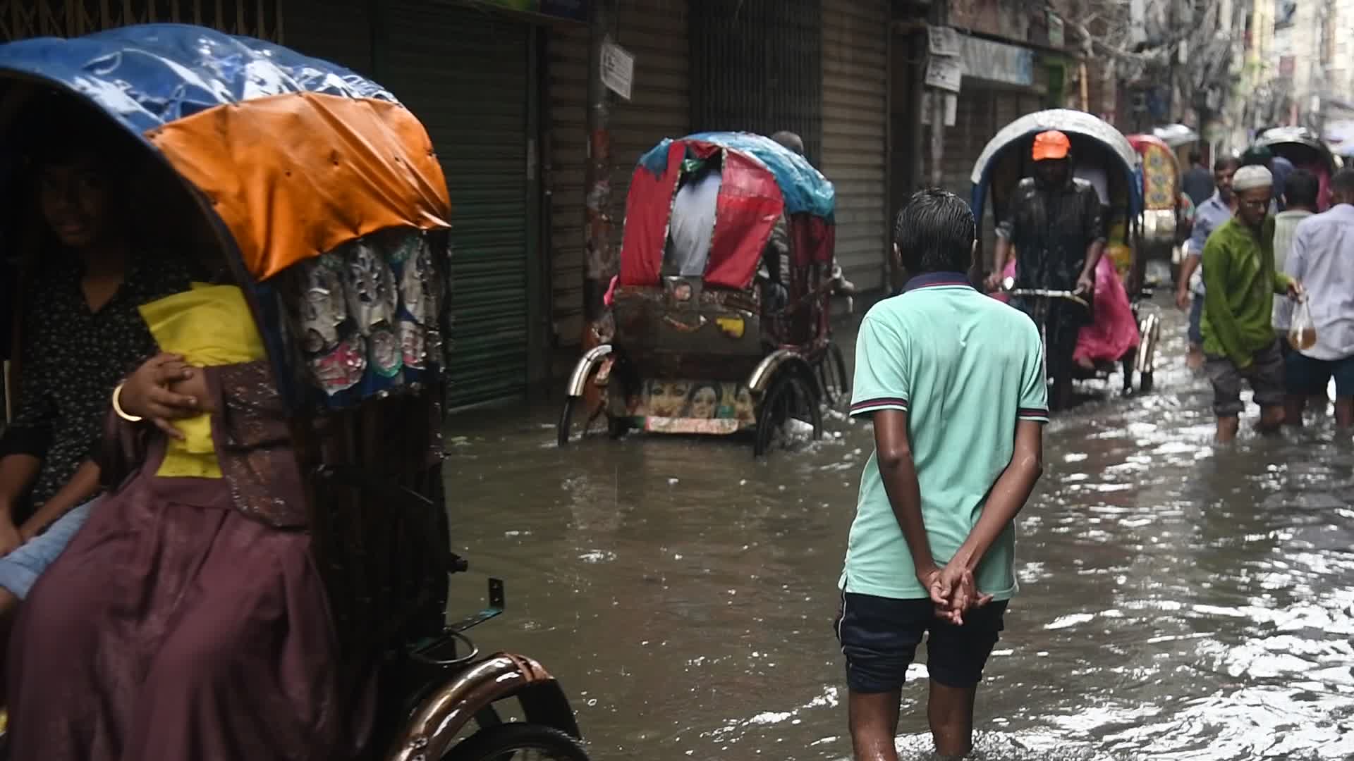 Rain in Dhaka