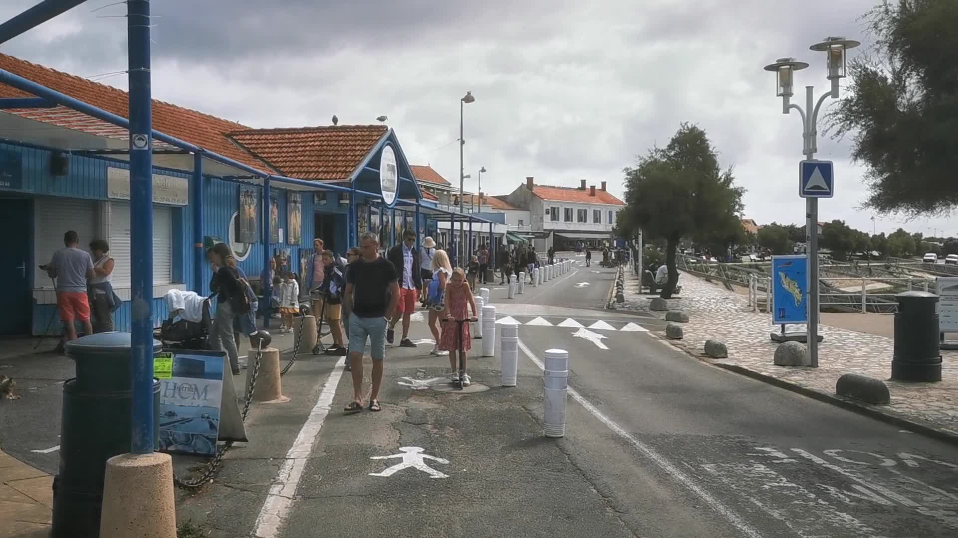 Daily life in the touristic island of Oleron in France