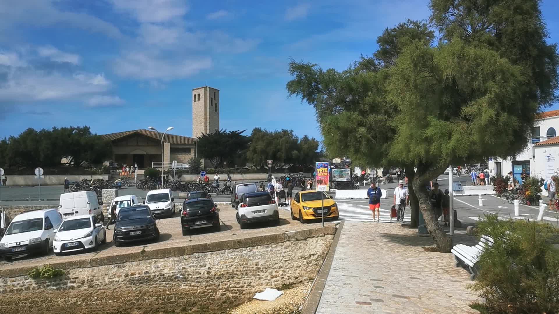 Daily life in the touristic island of Oleron in France