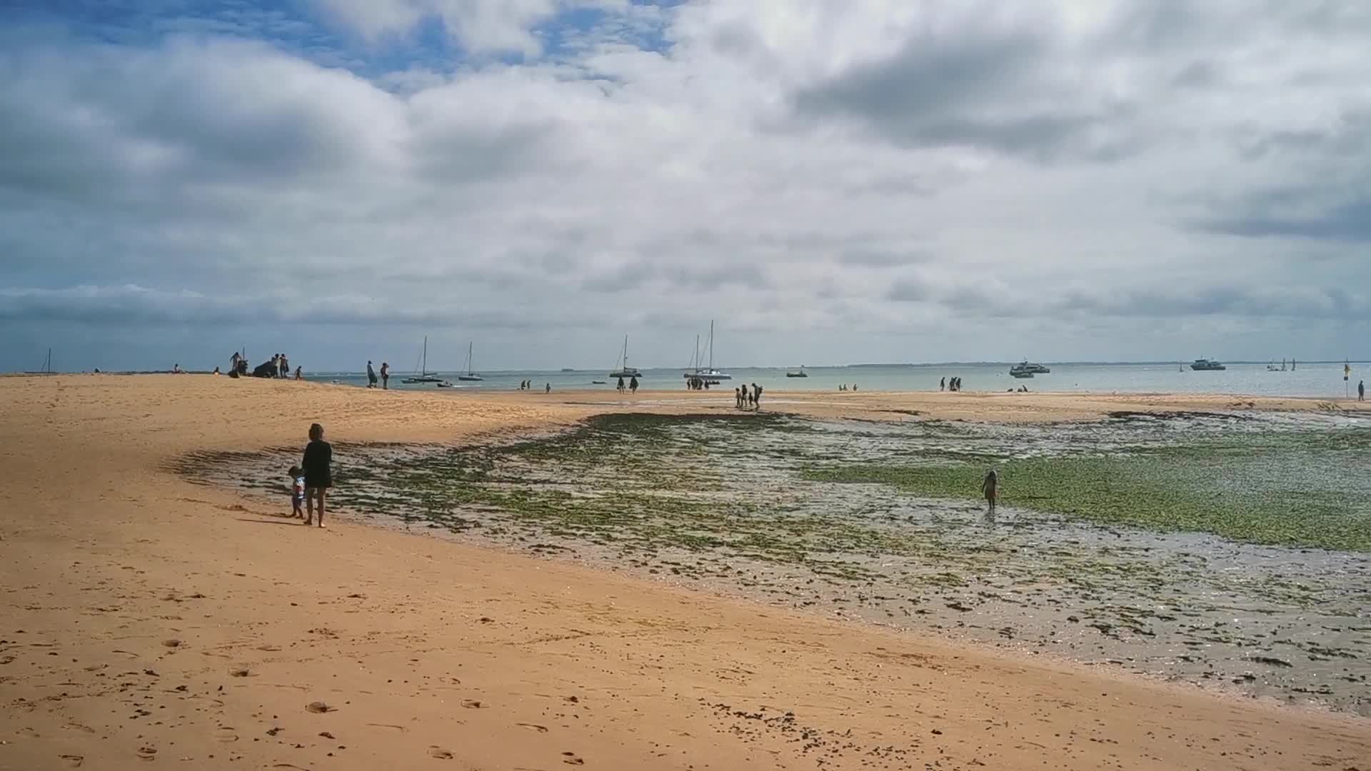 Daily life in the touristic island of Oleron in France