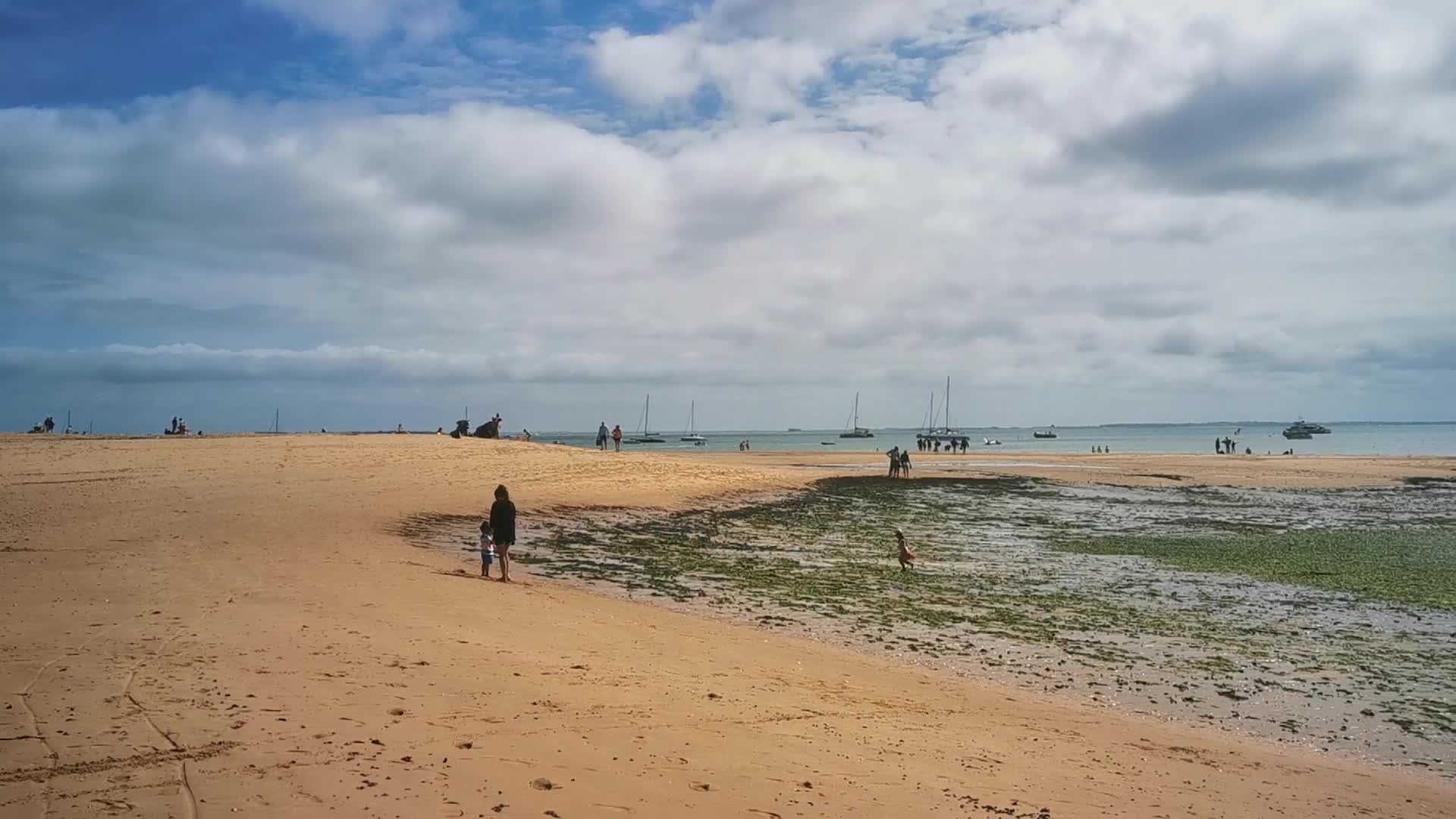 Daily life in the touristic island of Oleron in France