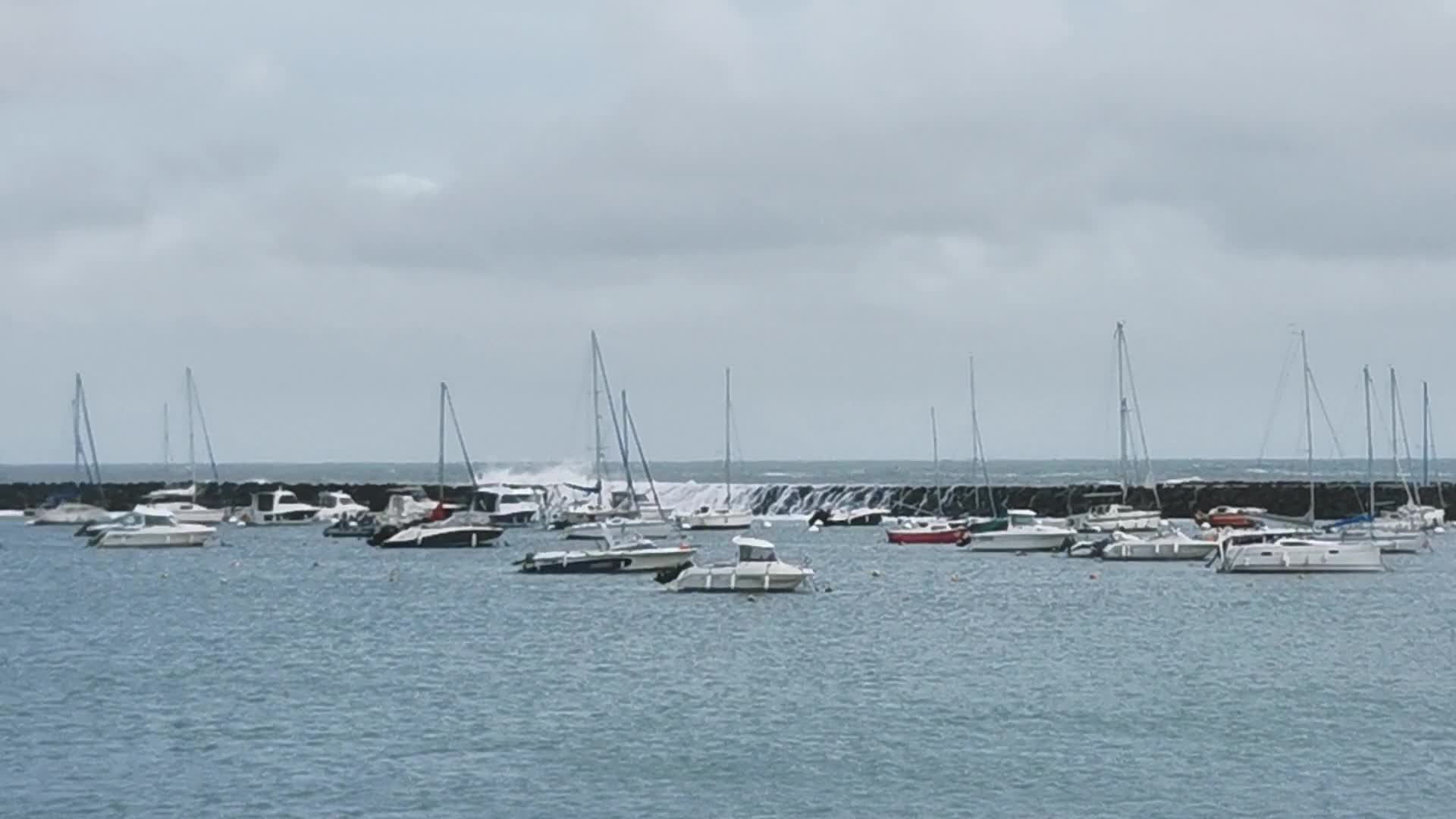 Forbidden beaches due to the strong tides tide in France
