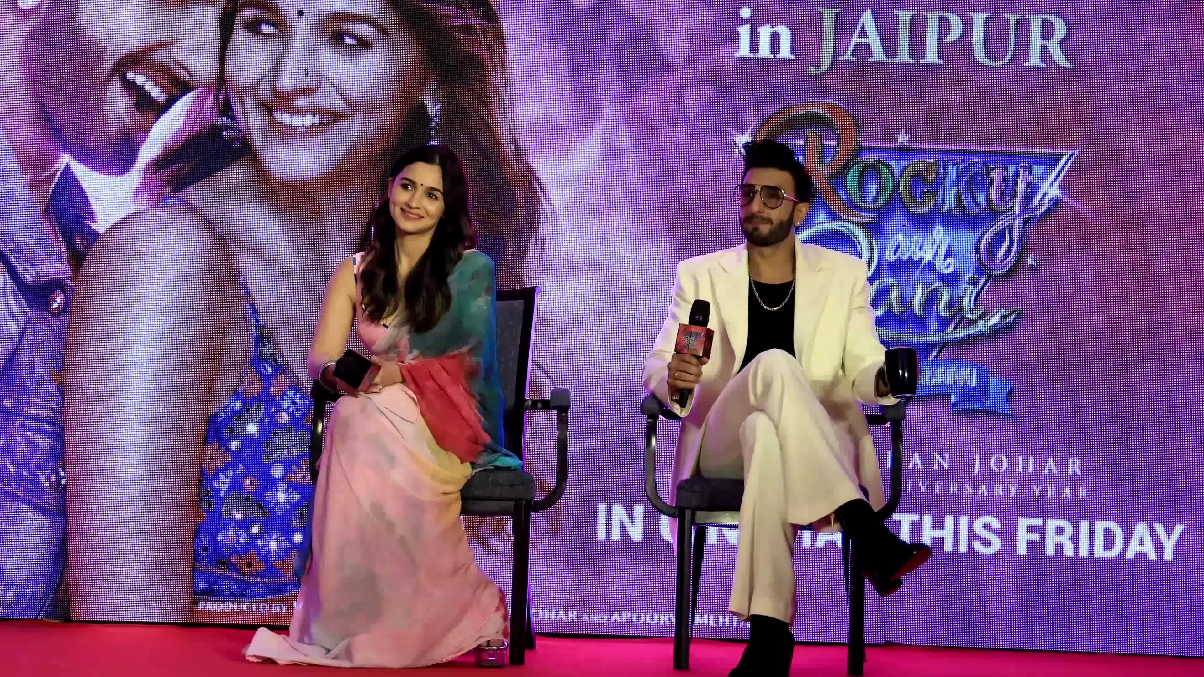 Bollywood Actors Ranveer Singh And Alia Bhatt Movie Promotion in Jaipur