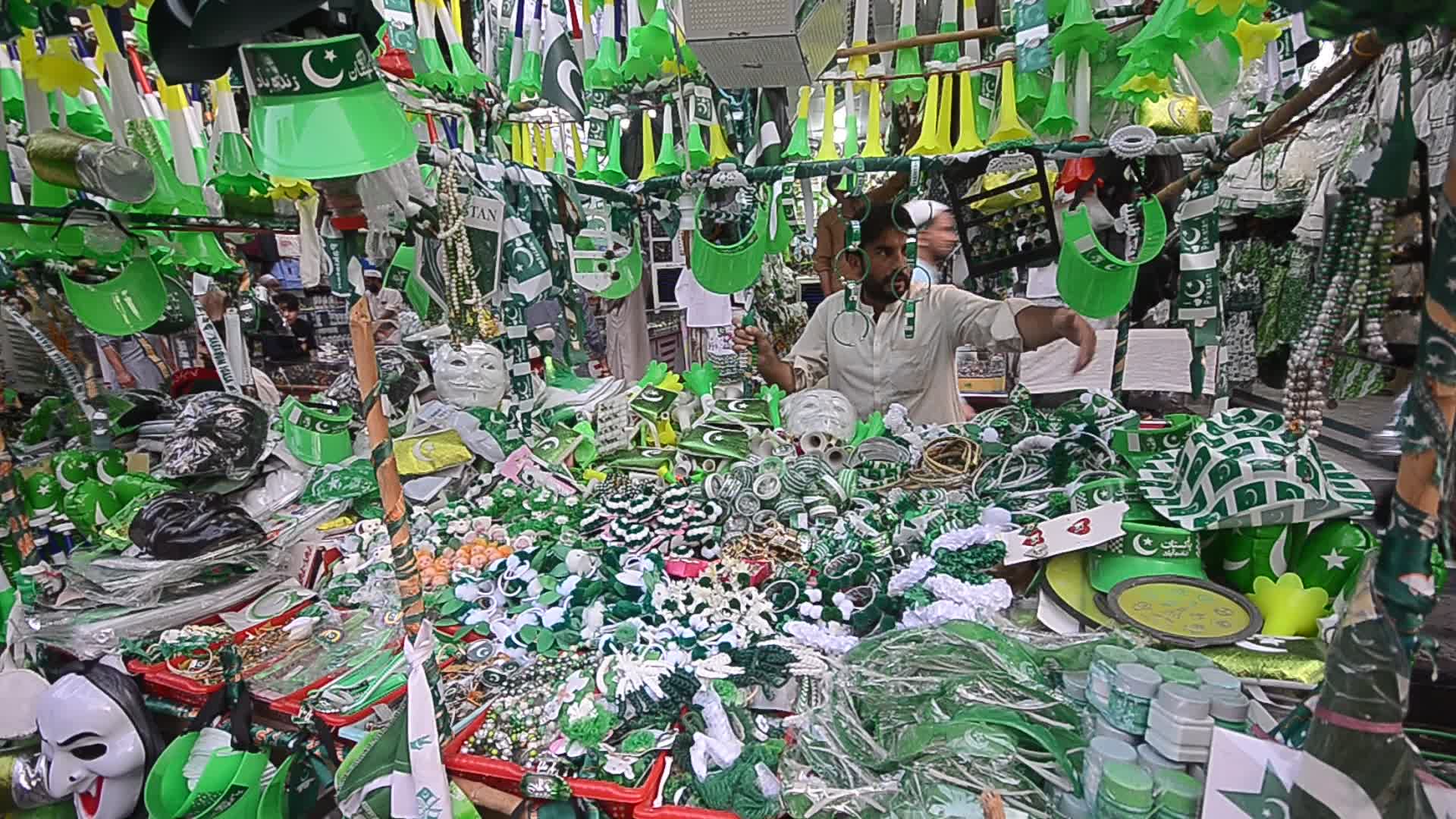 Preparations for Independence Day celebrations in Peshawar
