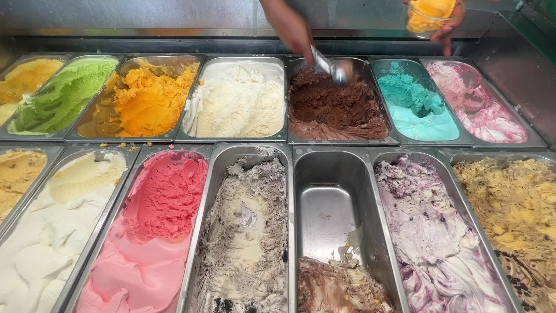 Lingan Cream House in Canada