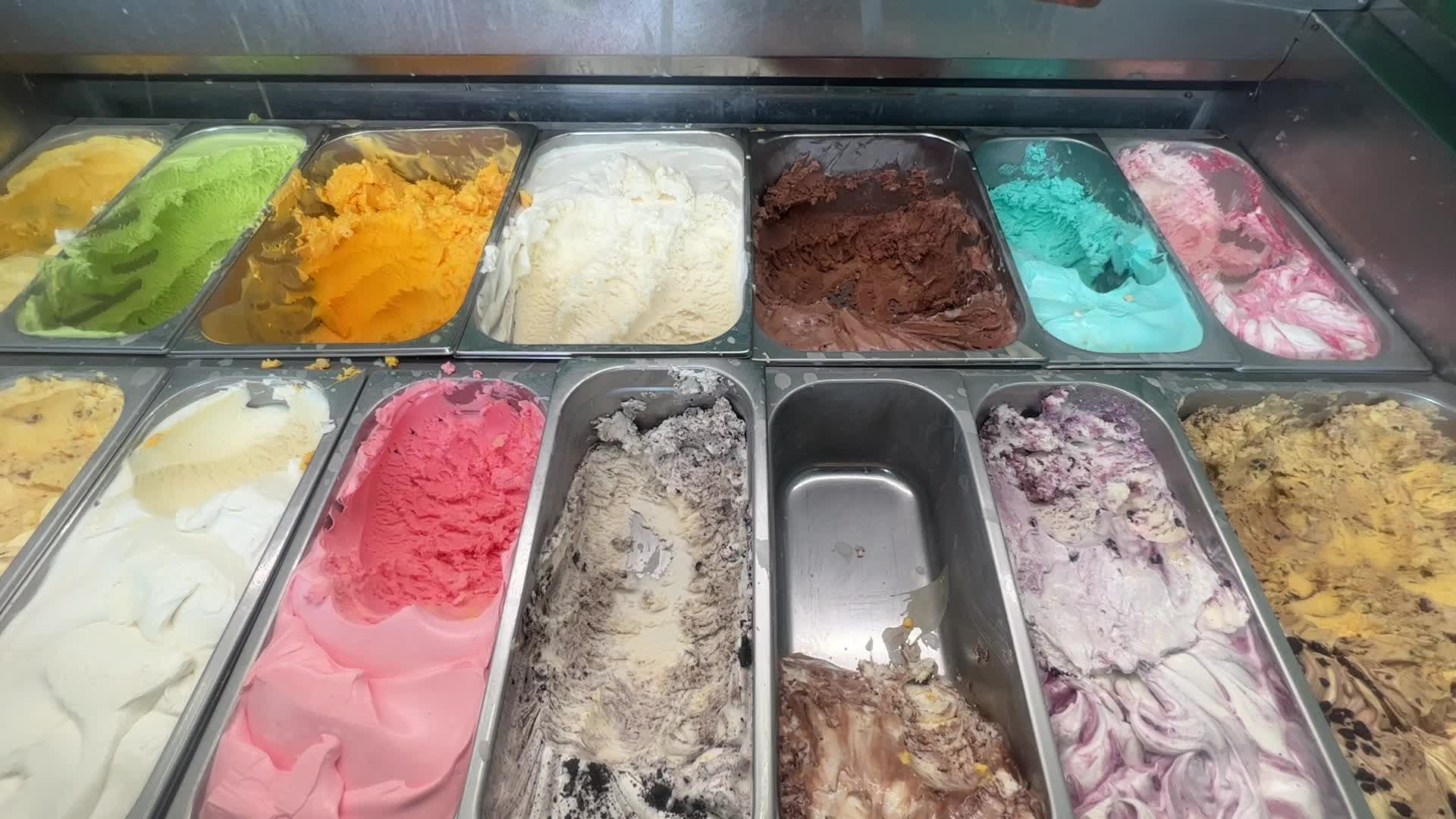Lingan Cream House in Canada