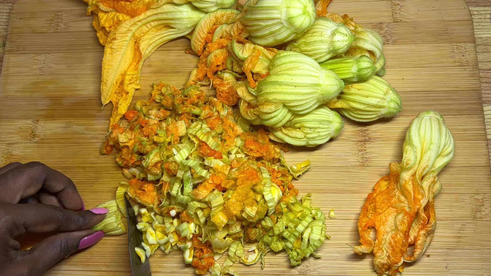Squash flower Thoran