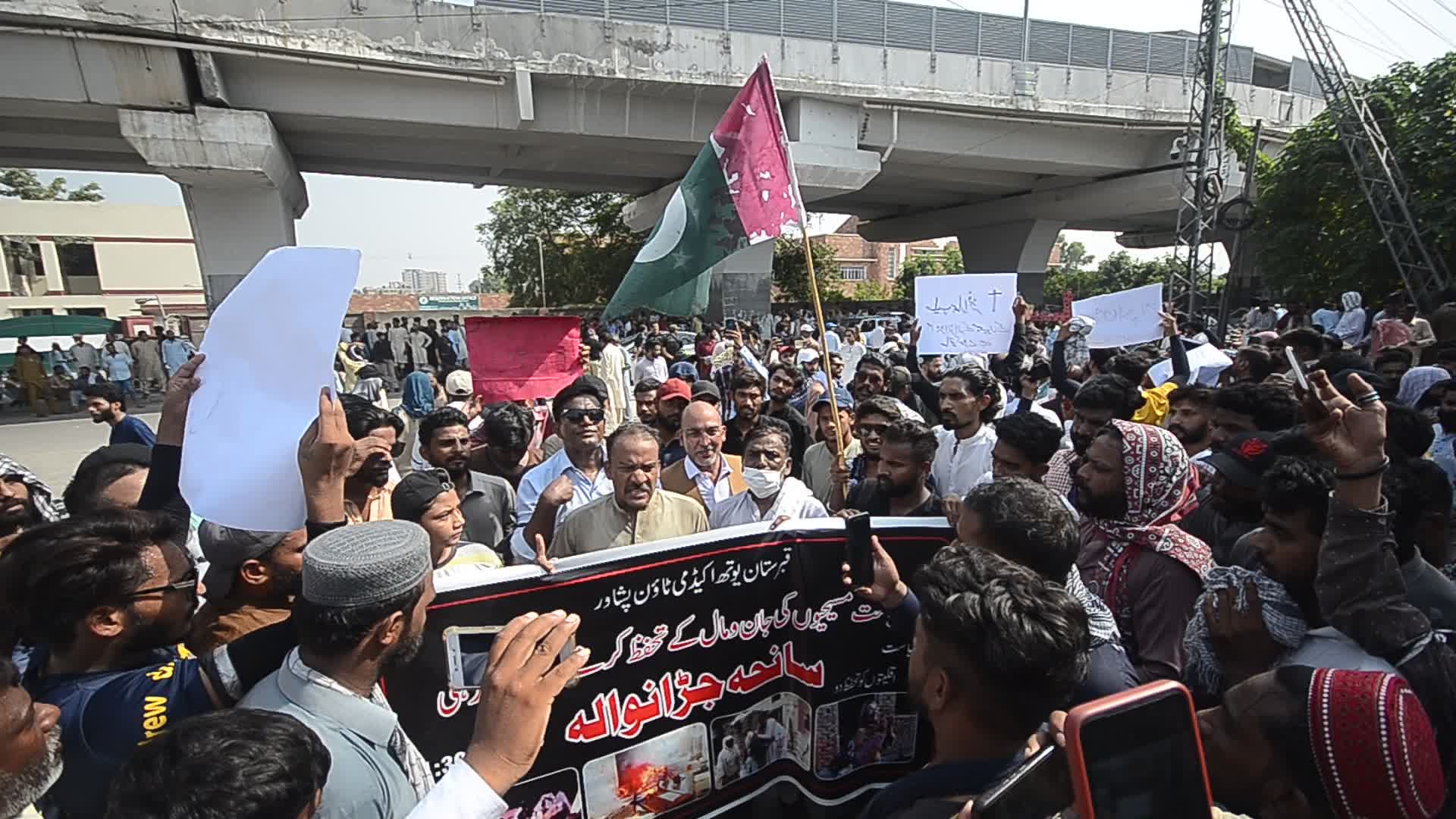 Christians in Peshawar protest mob violence

