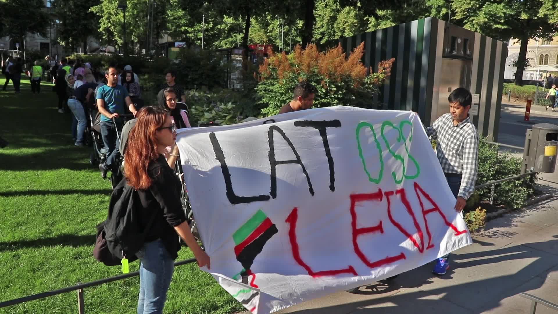 Life without Borders protest march to the Parliament