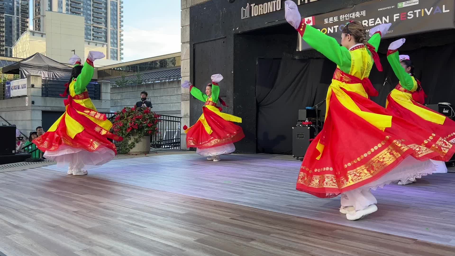 Korean girls perform the Hyang-Bal dance