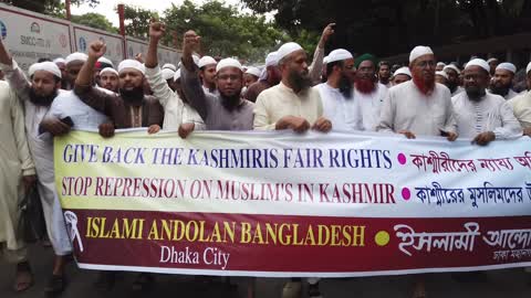 Hundreds protest in Dhaka over India's Kashmir stance
