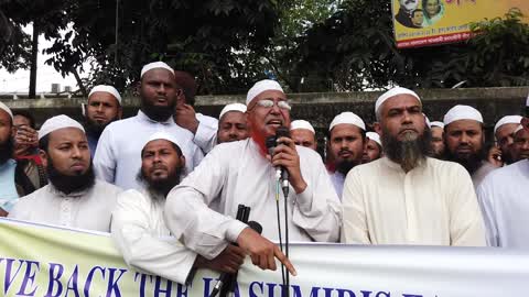 Hundreds protest in Dhaka over India's Kashmir stance