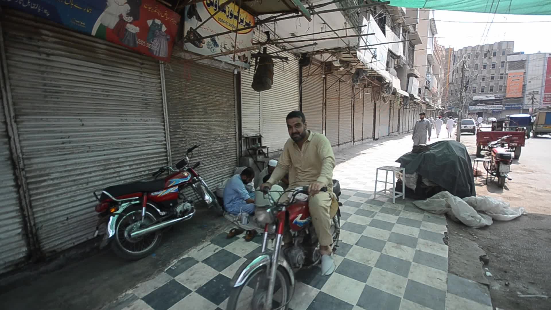 Peshawar Businesses Stage Shutter Down Strike in Protest of Inflation
